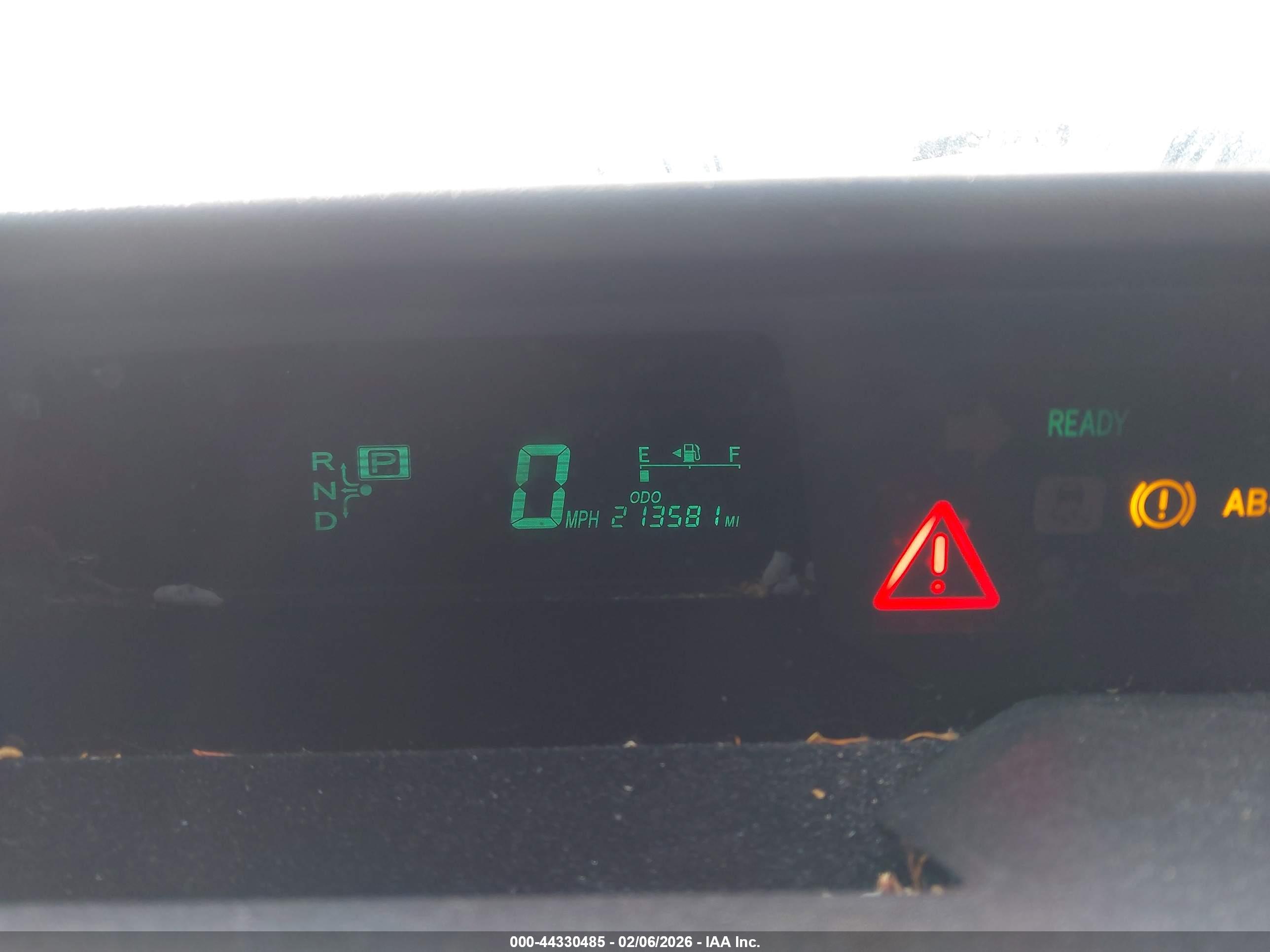 TOYOTA PRIUS image 7