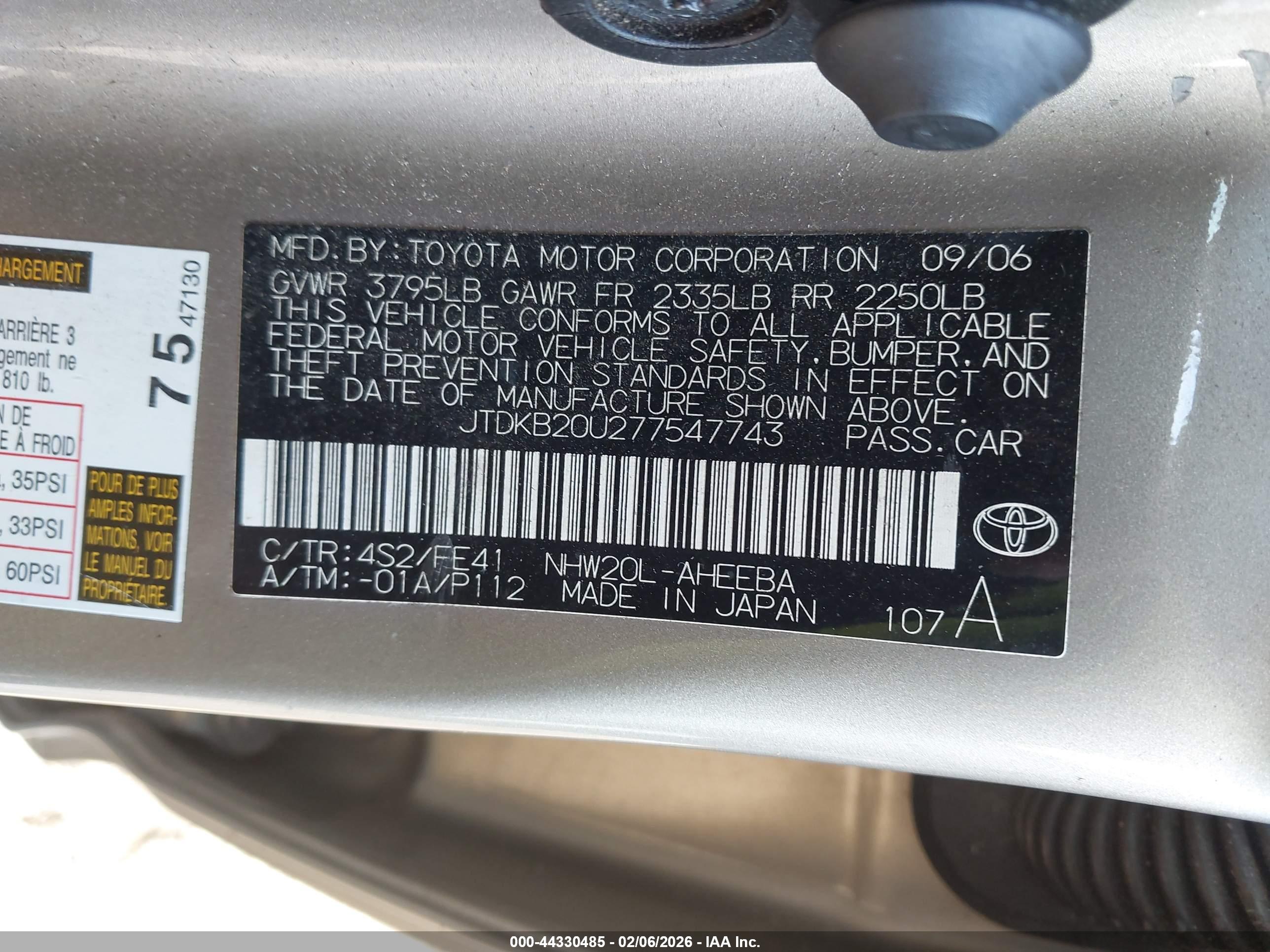 TOYOTA PRIUS image 9