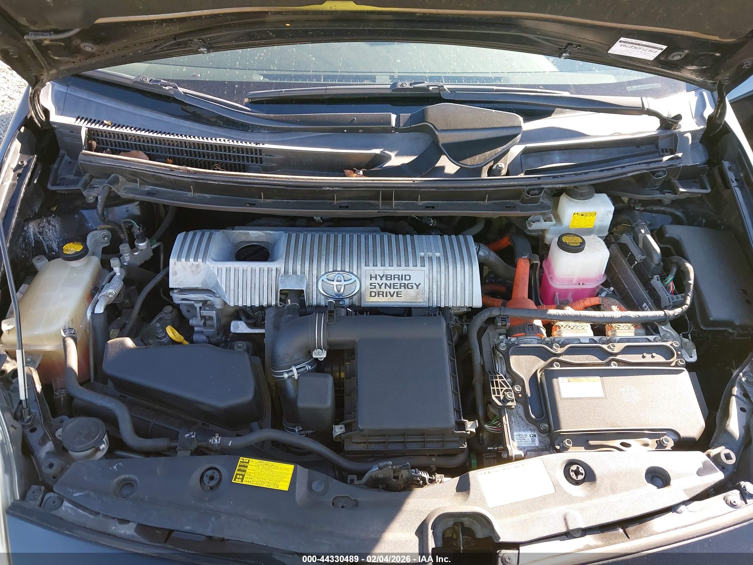 TOYOTA PRIUS image 10