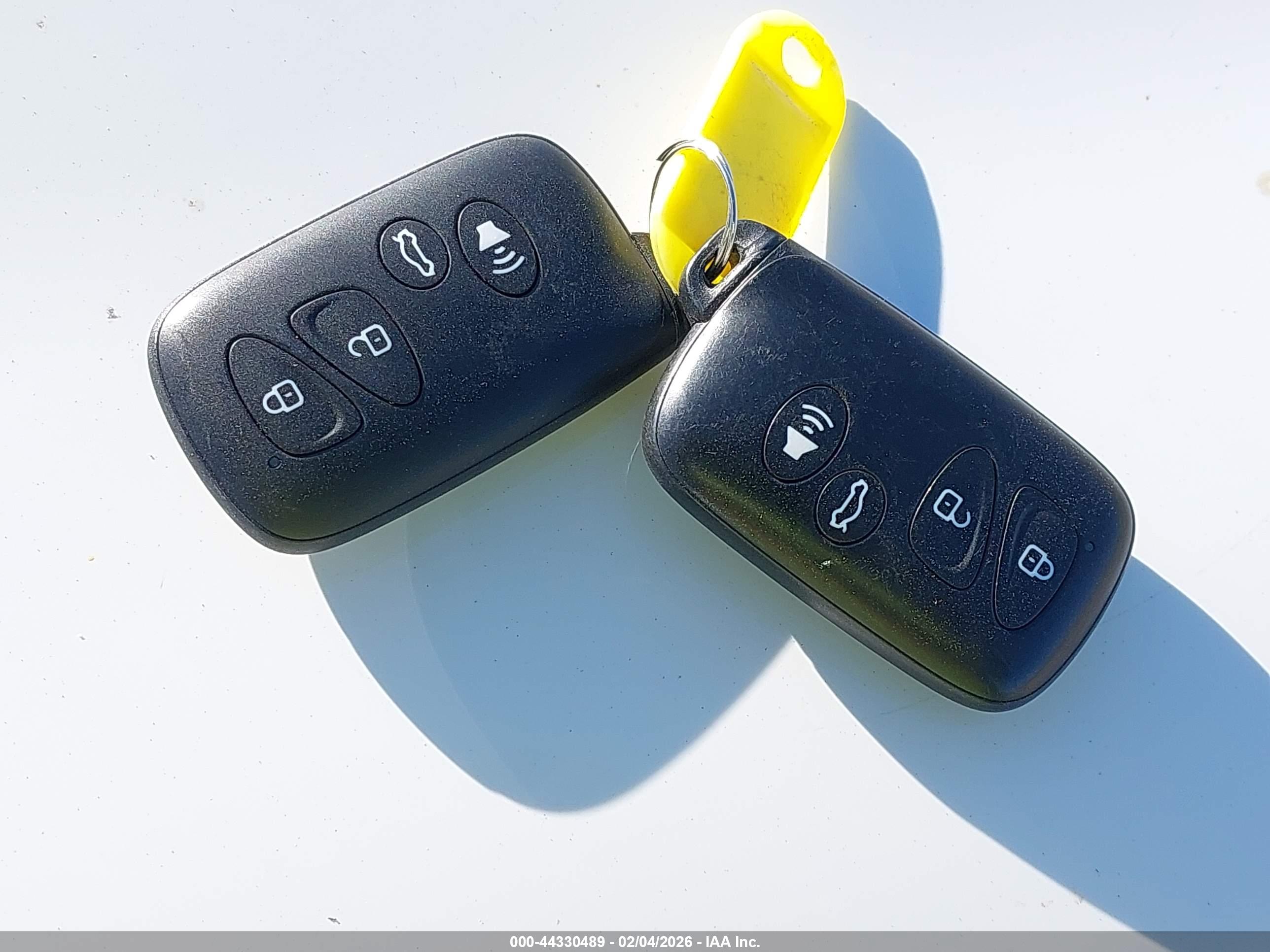 TOYOTA PRIUS image 11