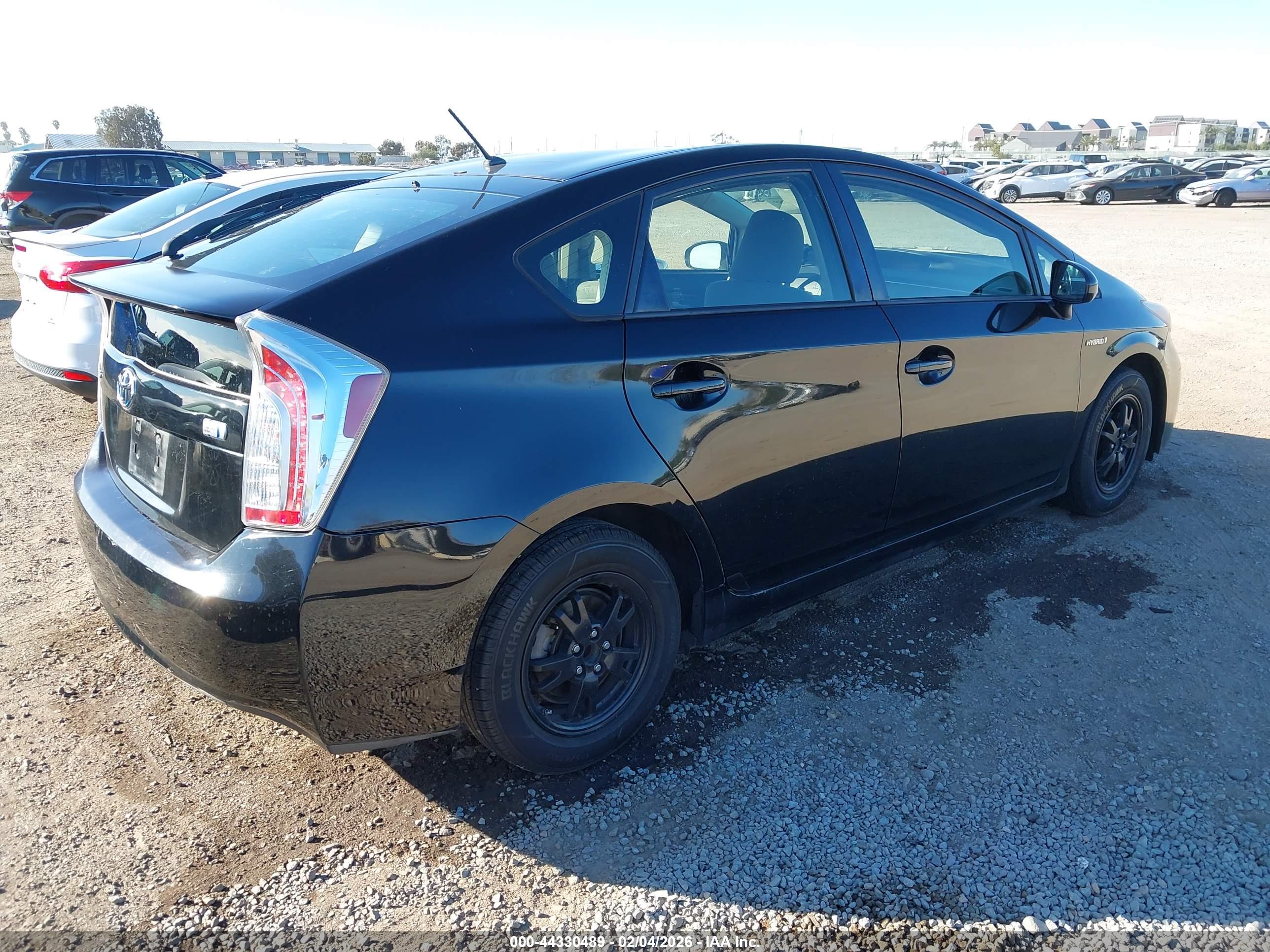 TOYOTA PRIUS image 4