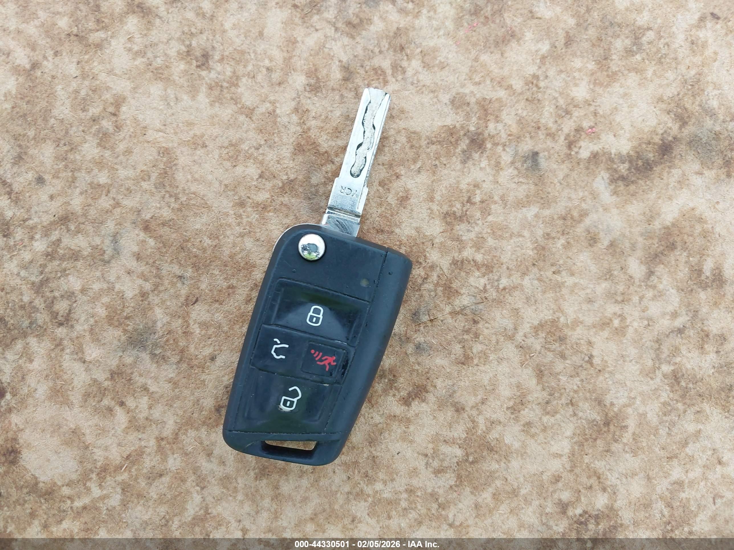 VOLKSWAGEN GOLF image 11