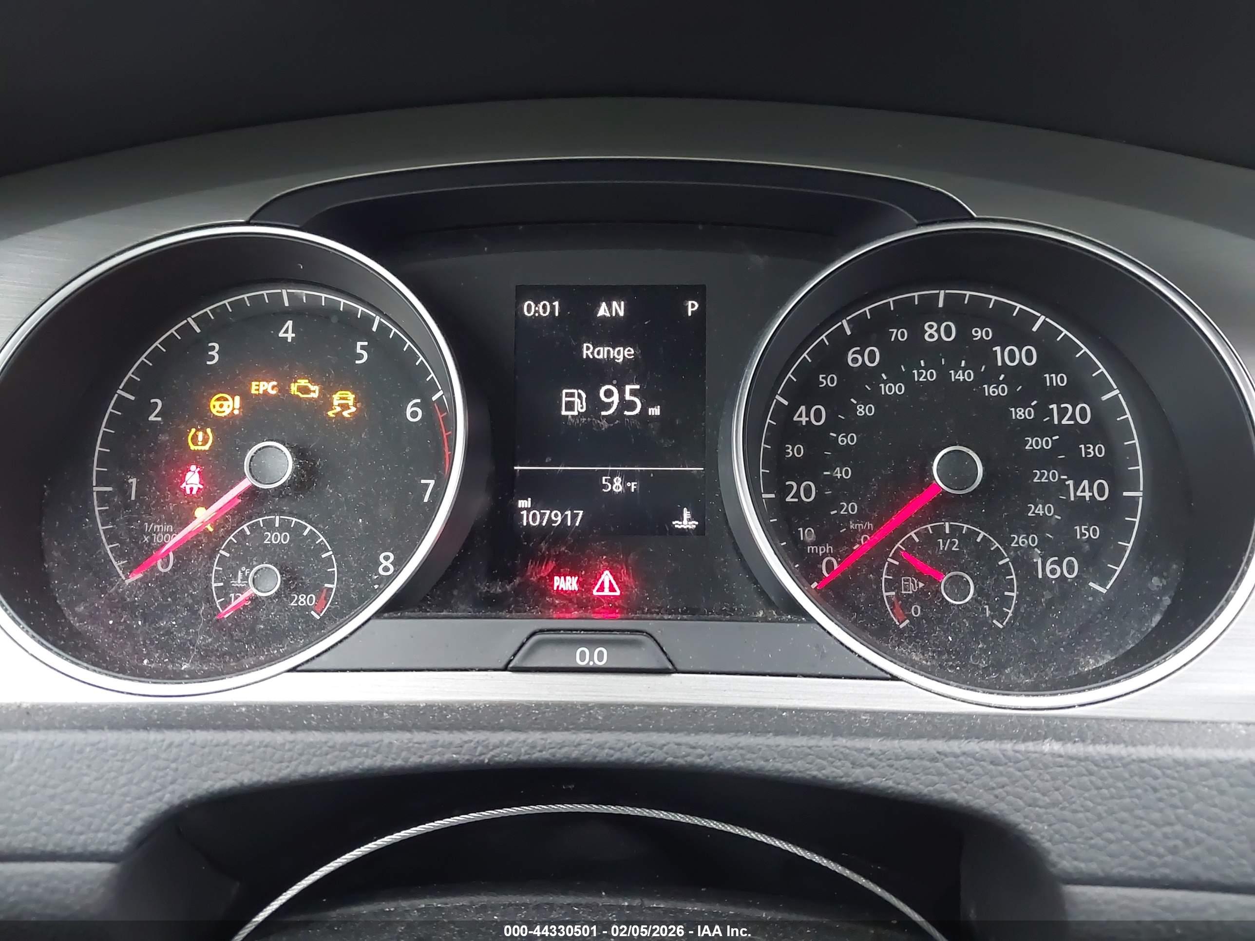 VOLKSWAGEN GOLF image 7