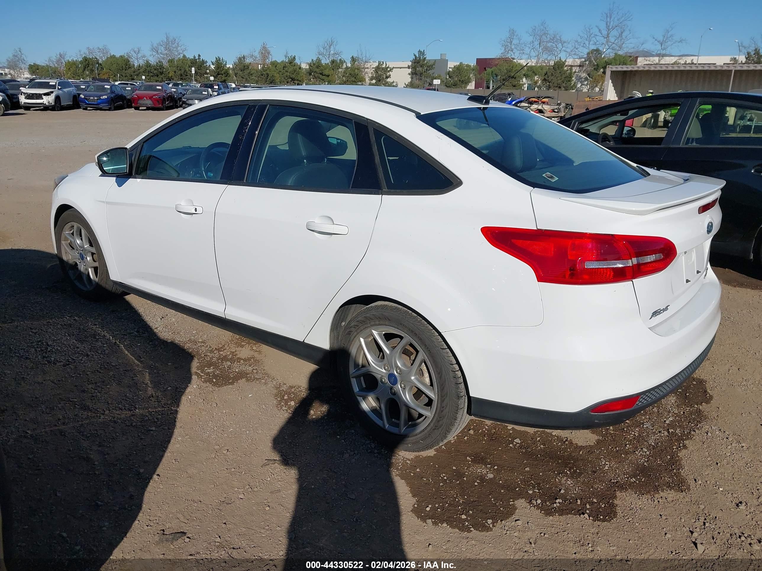FORD FOCUS image 3