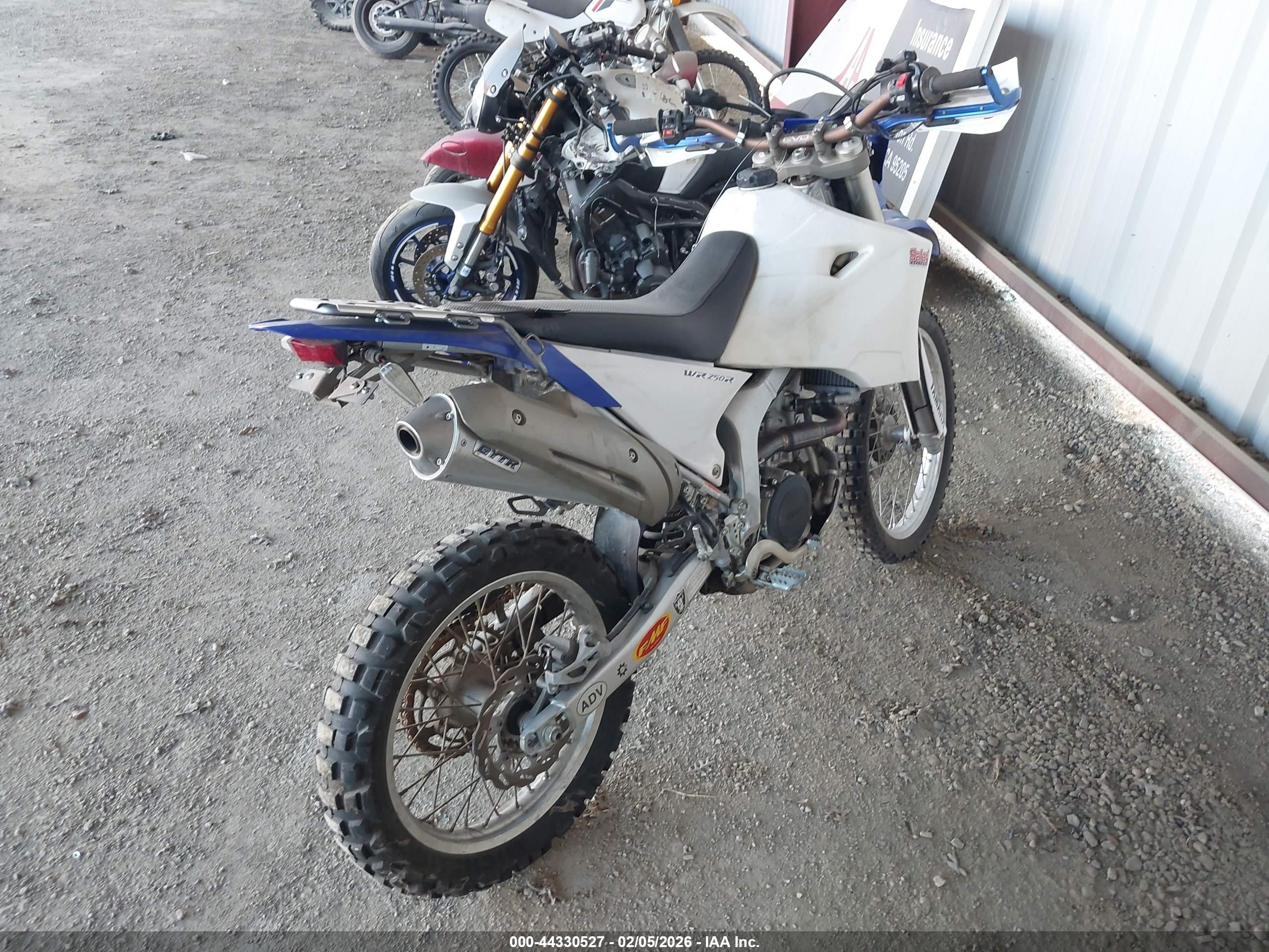 YAMAHA WR250 image 4