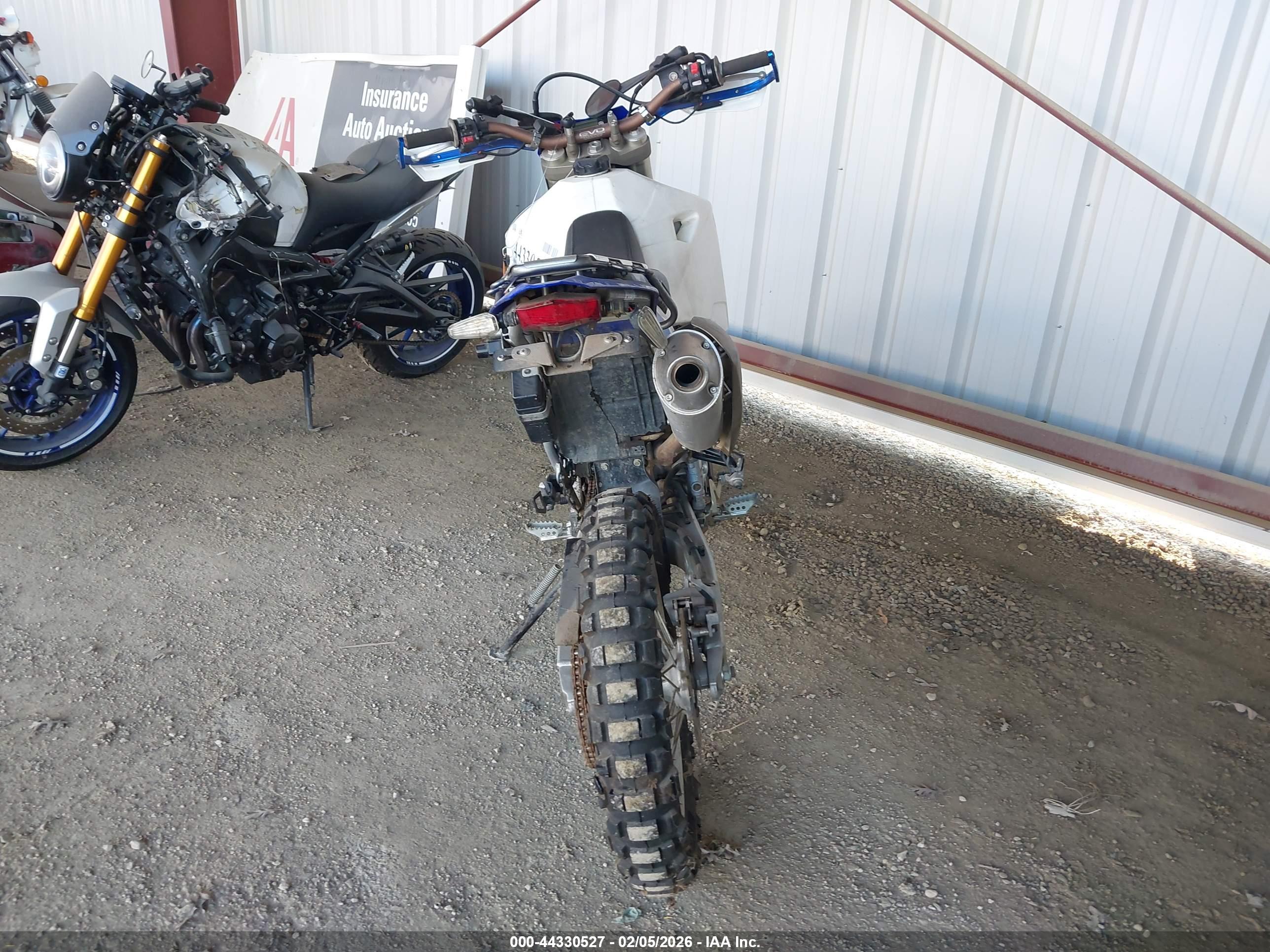 YAMAHA WR250 image 6