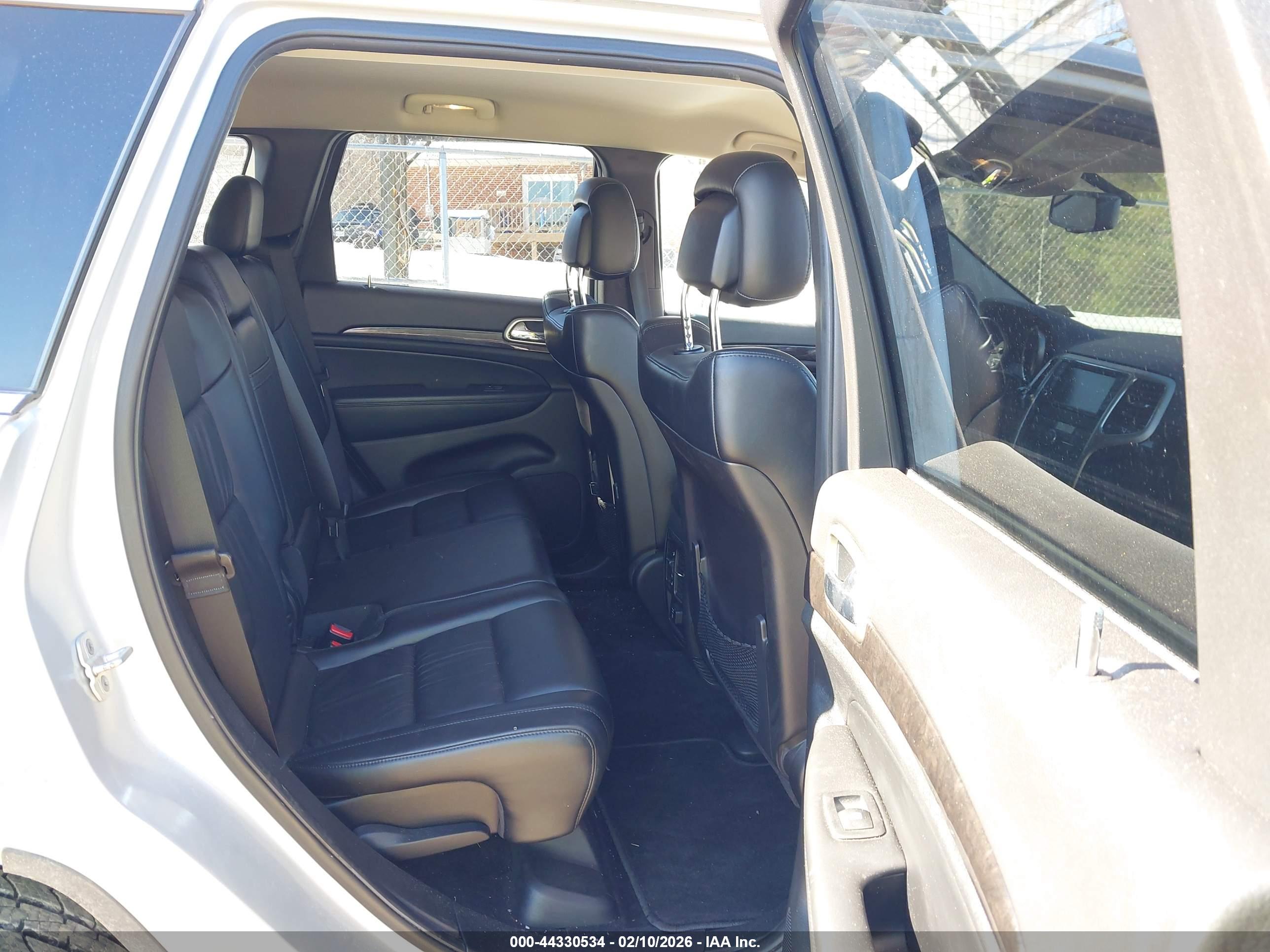 JEEP GRAND image 8