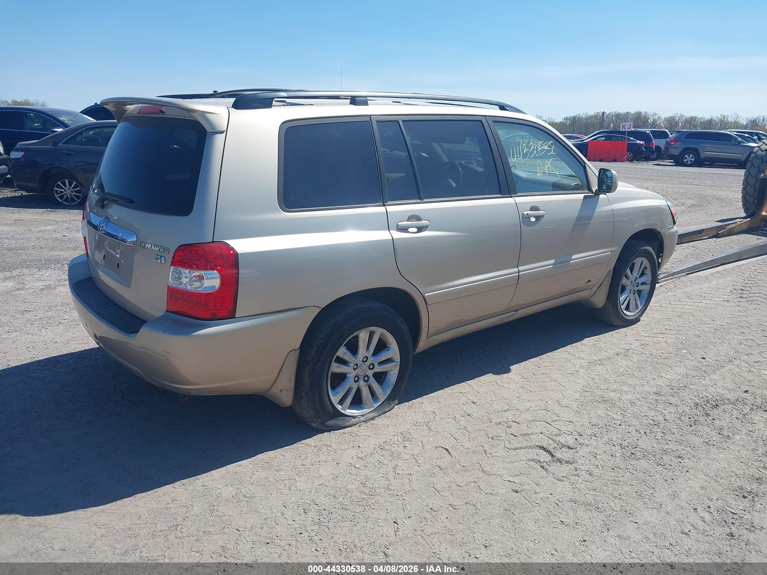 TOYOTA HIGHLANDER image 4