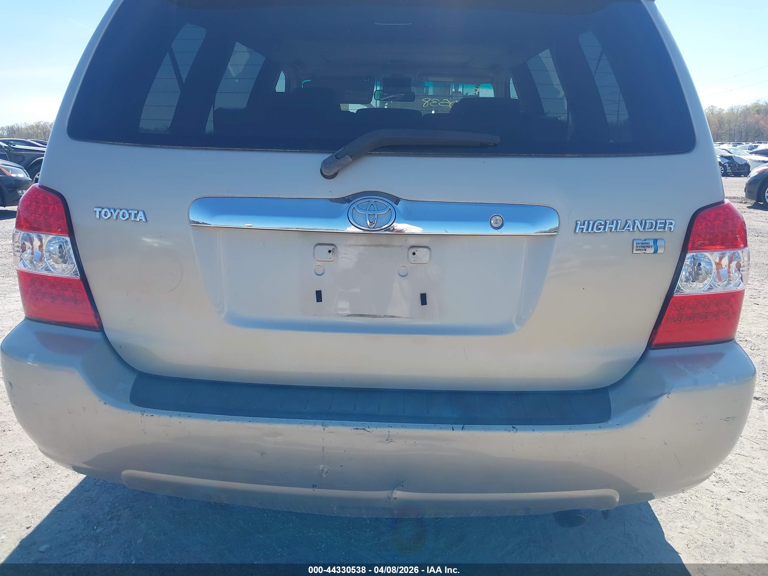 TOYOTA HIGHLANDER image 6