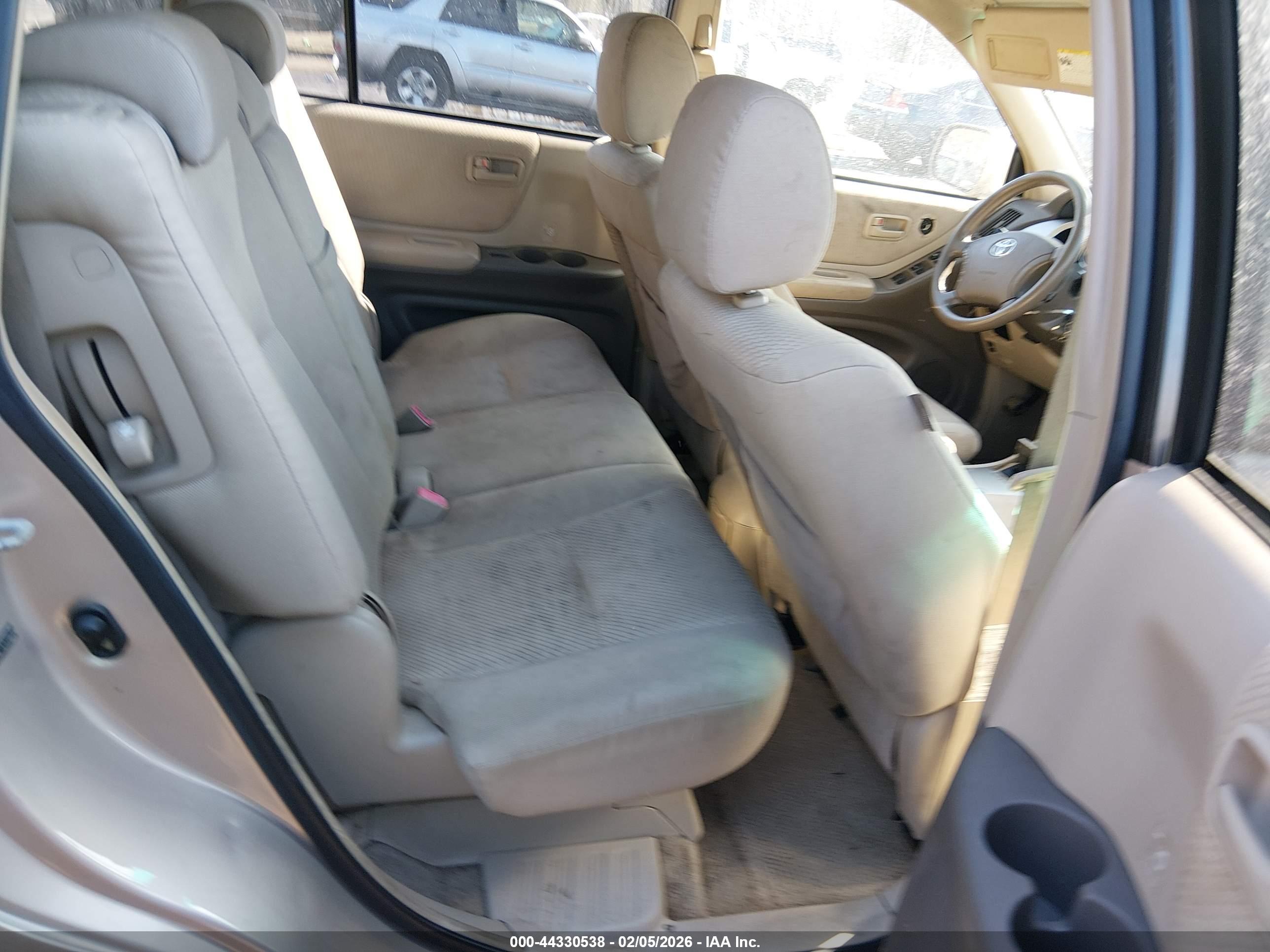 TOYOTA HIGHLANDER image 8