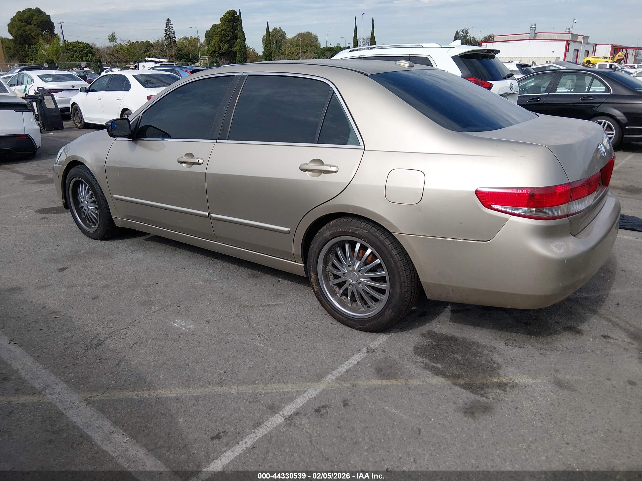 HONDA ACCORD image 3