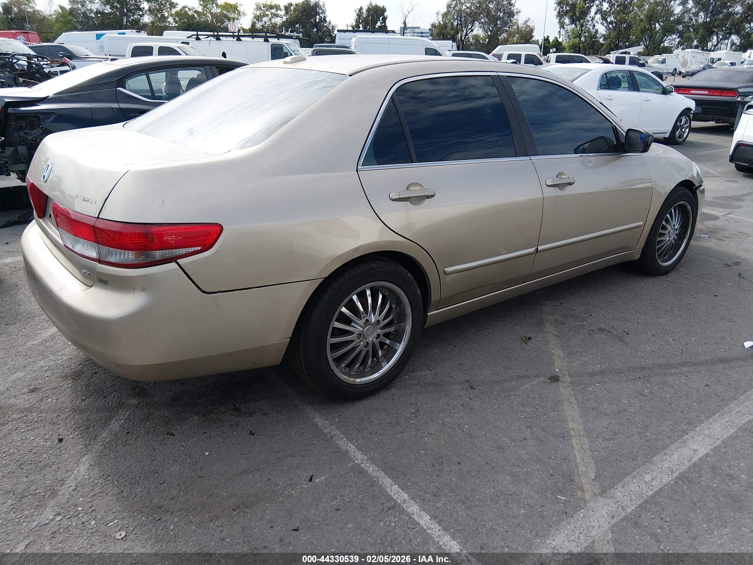 HONDA ACCORD image 4
