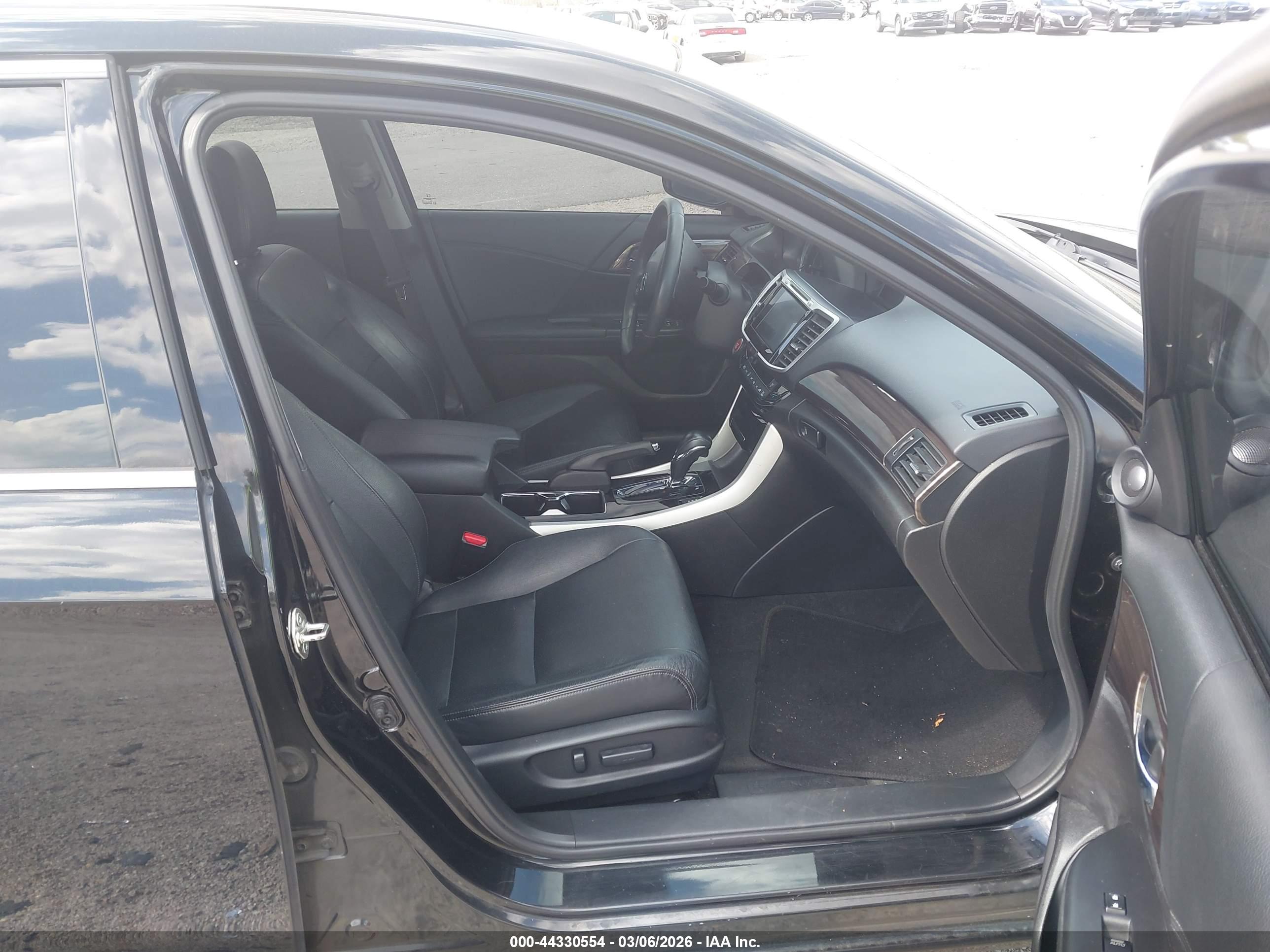 HONDA ACCORD image 5