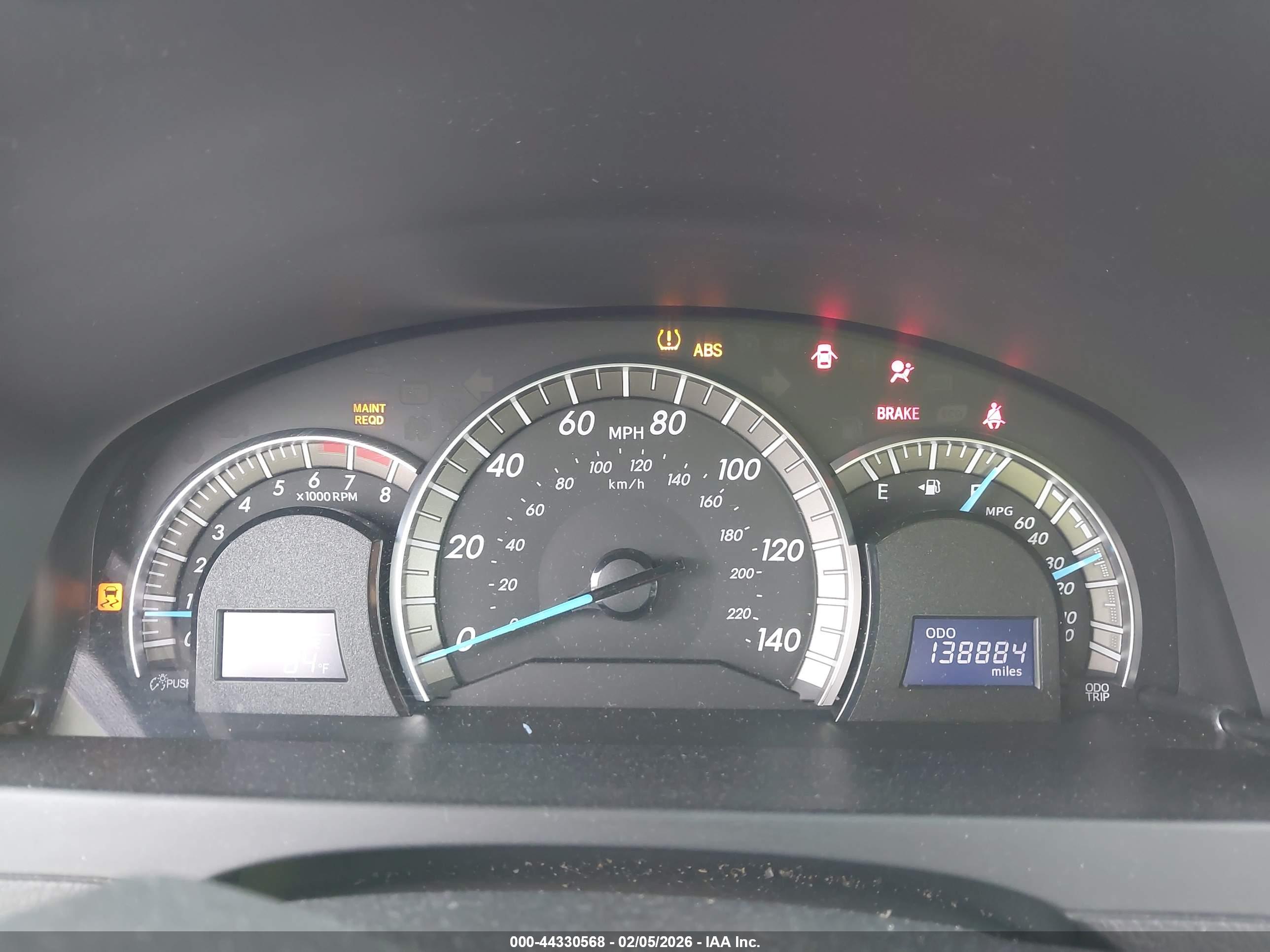 TOYOTA CAMRY image 7