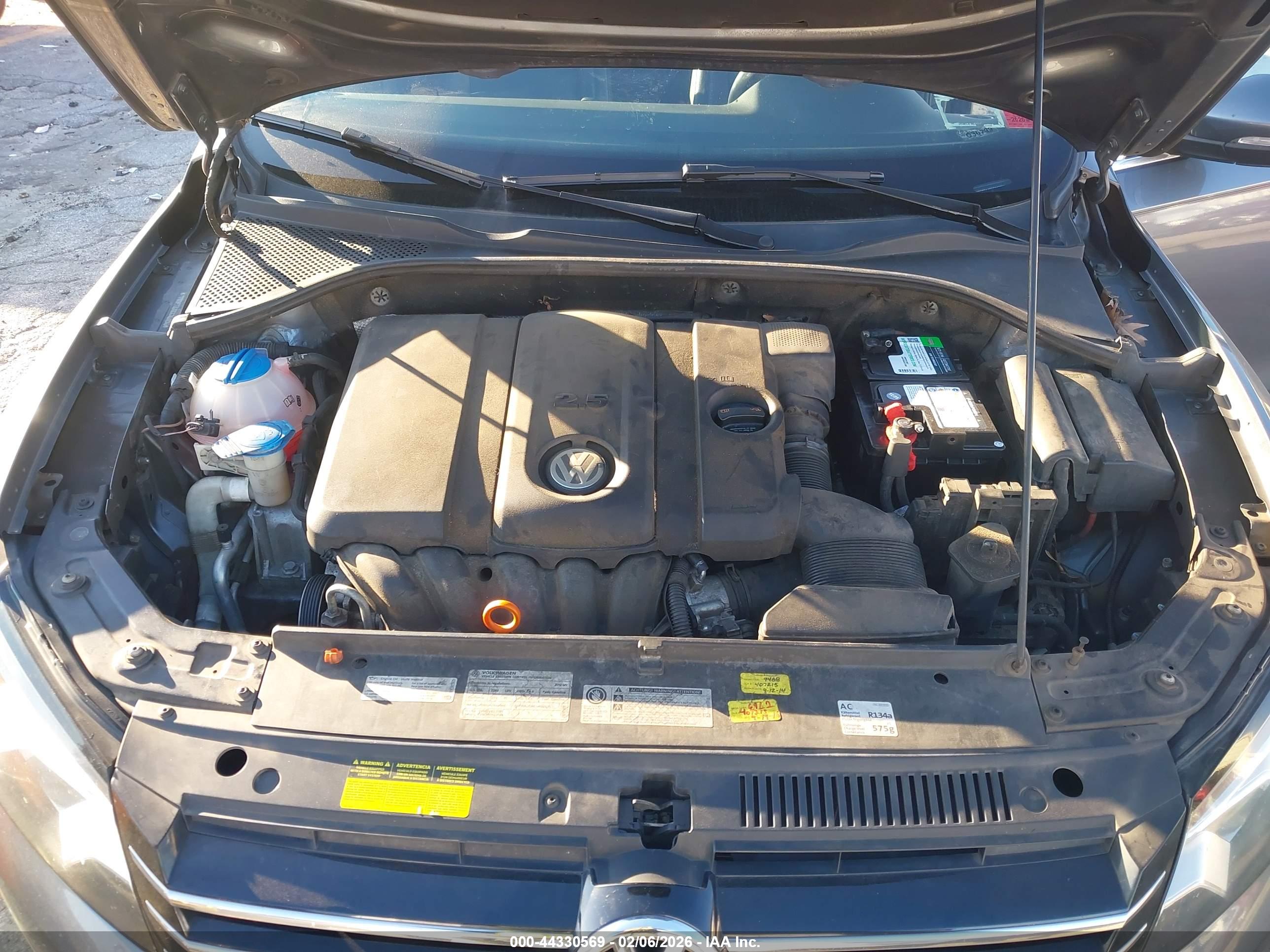 VOLKSWAGEN PASSAT image 10
