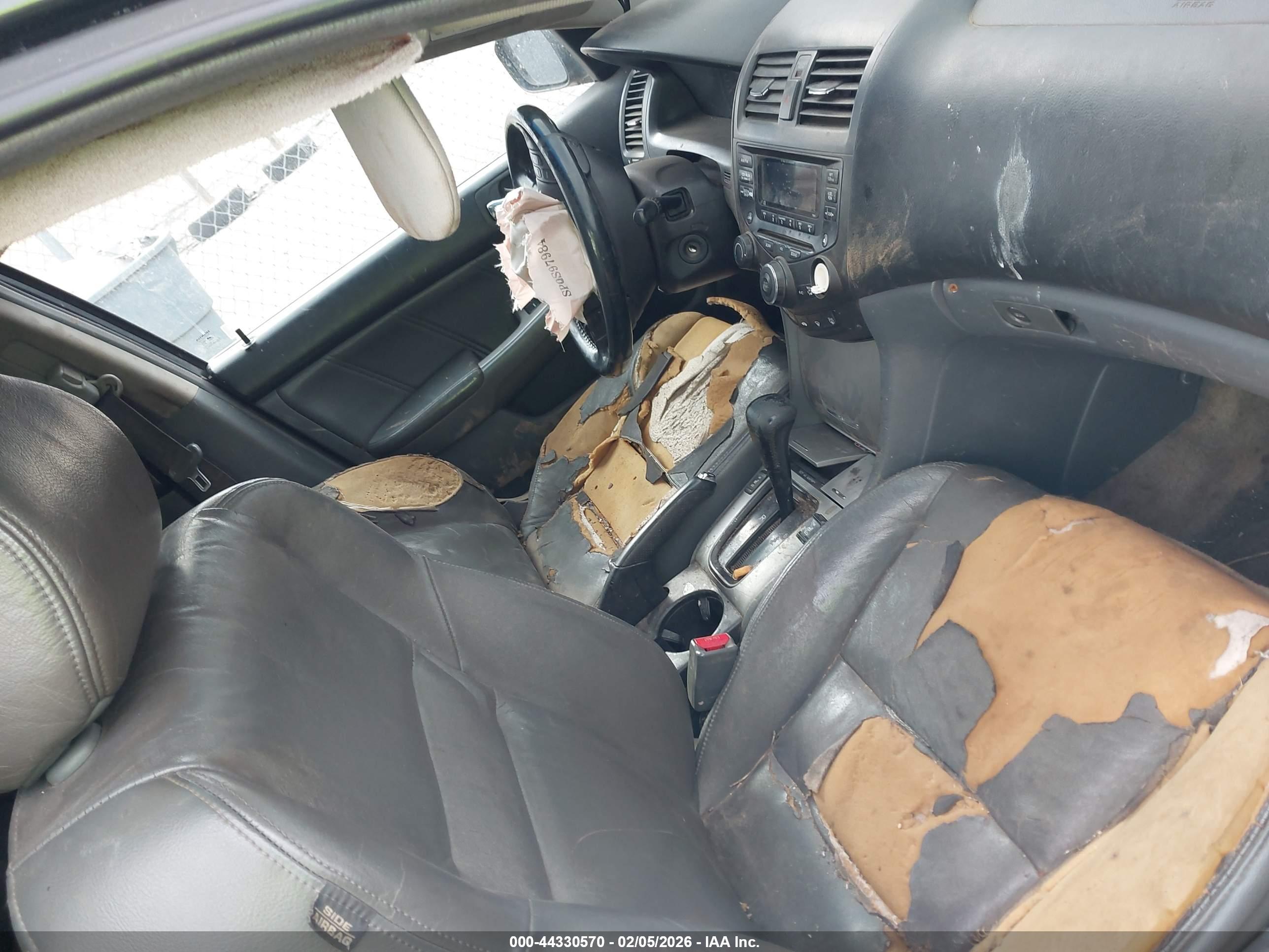 HONDA ACCORD image 5