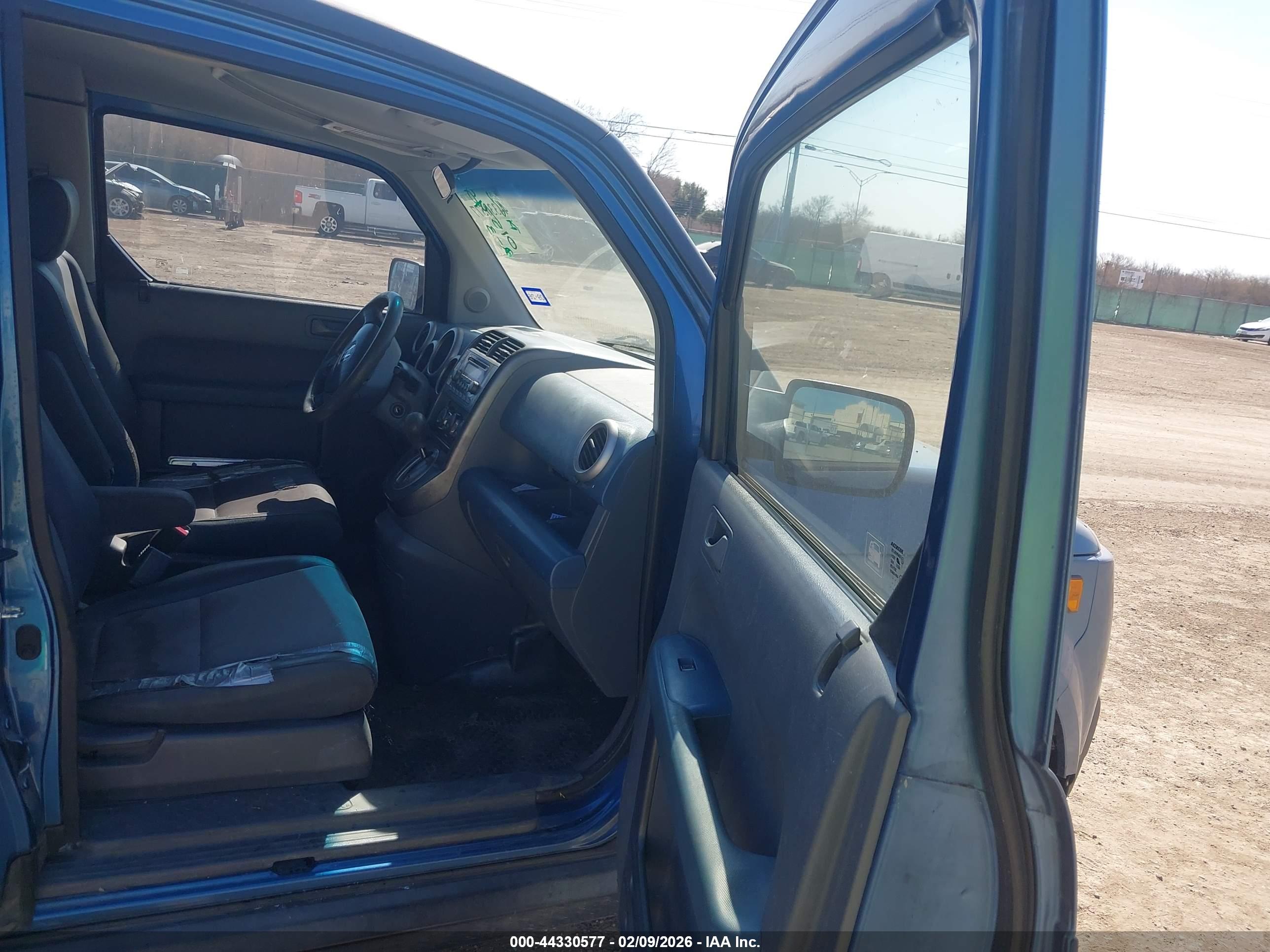HONDA ELEMENT image 5