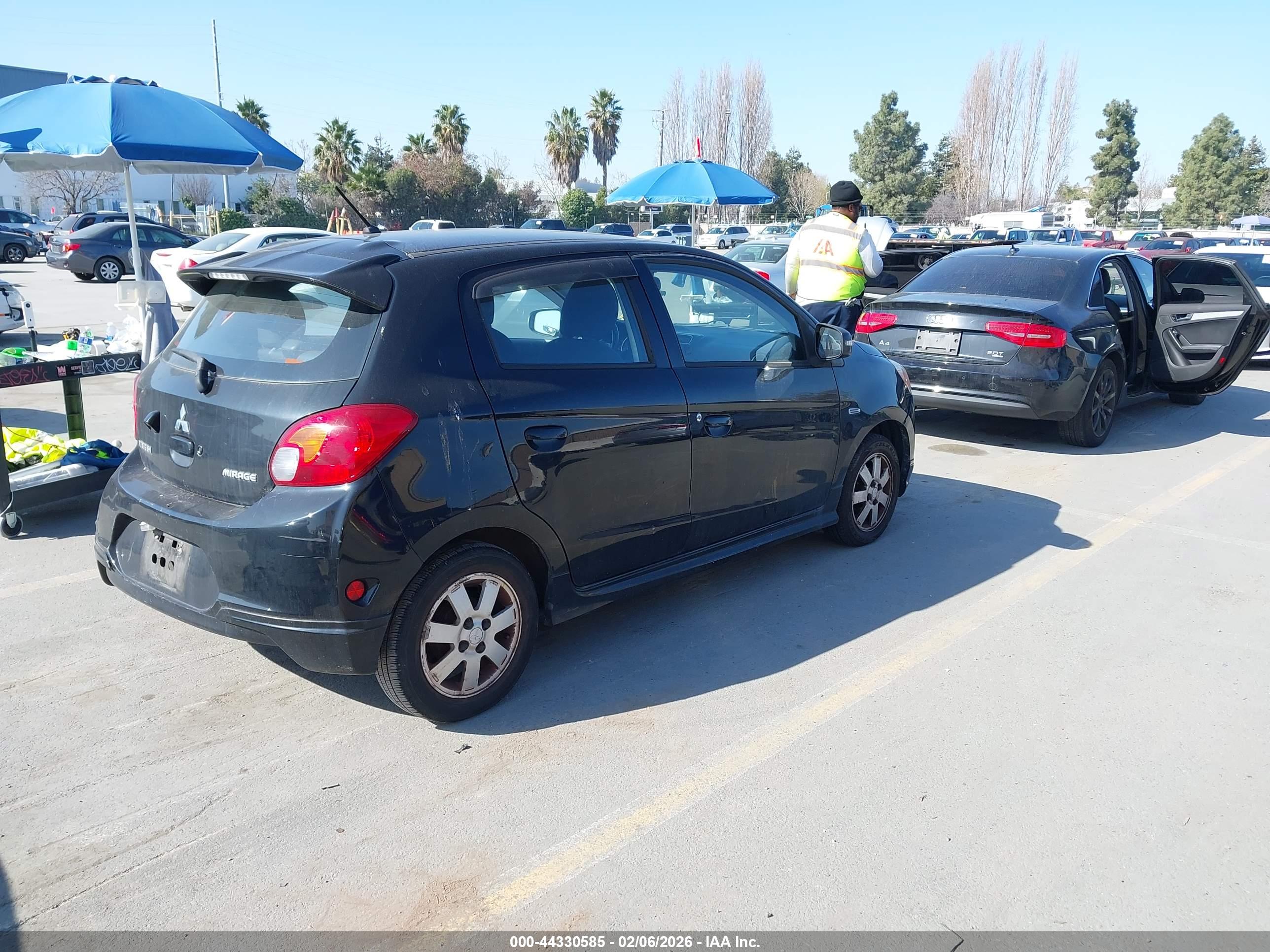 MITSUBISHI MIRAGE image 4