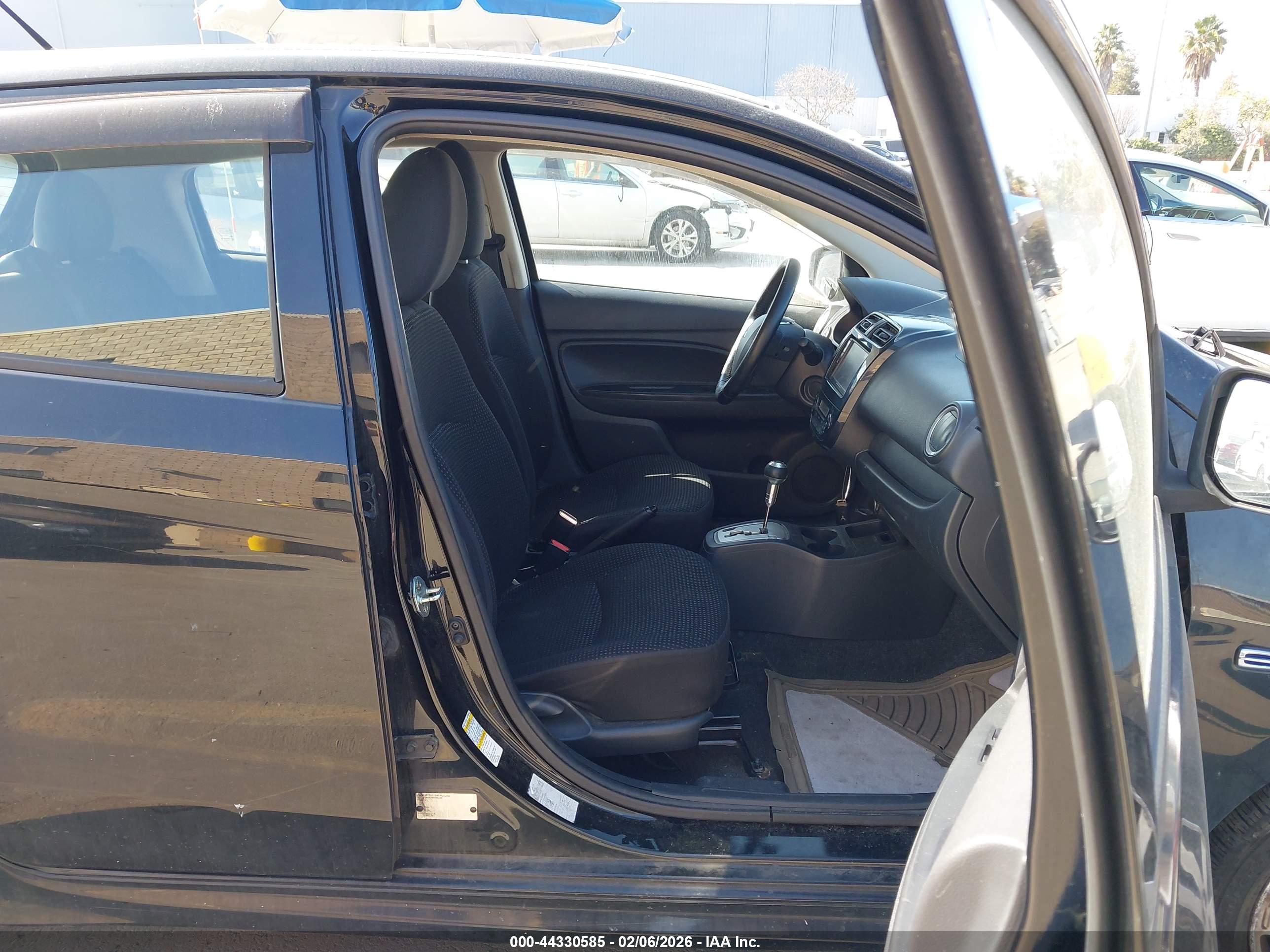 MITSUBISHI MIRAGE image 5