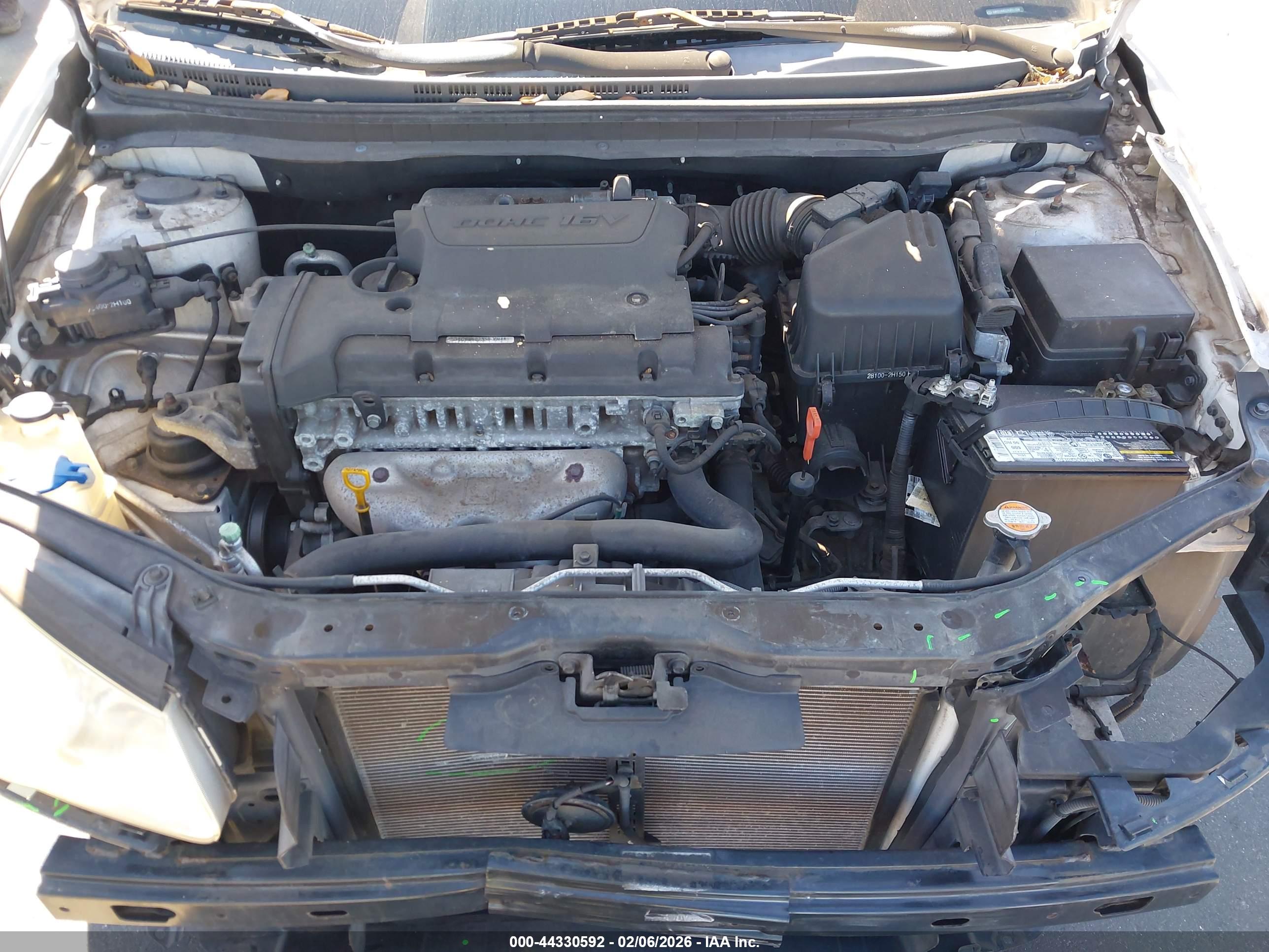 HYUNDAI ELANTRA image 10