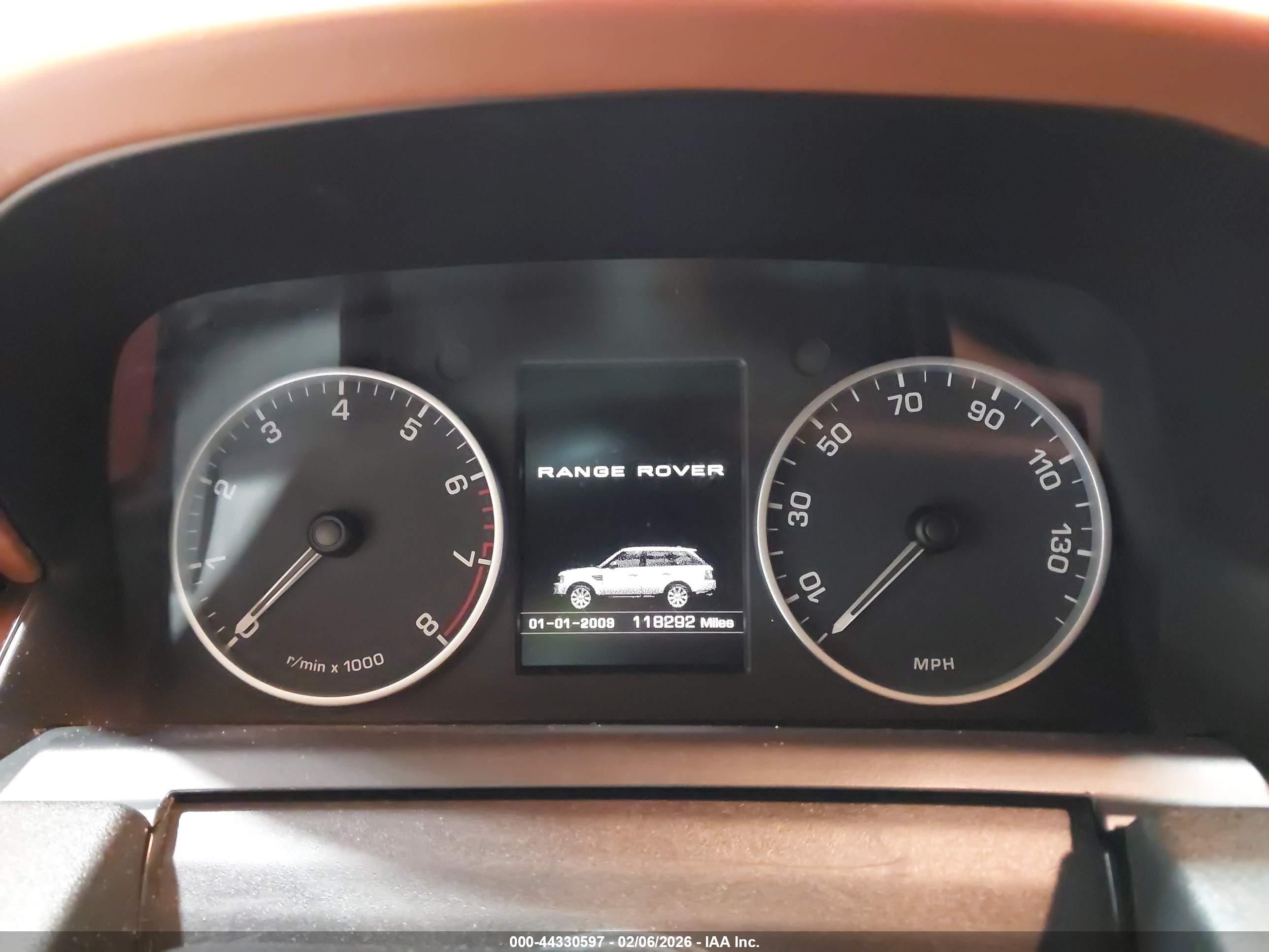 LAND ROVER image 7