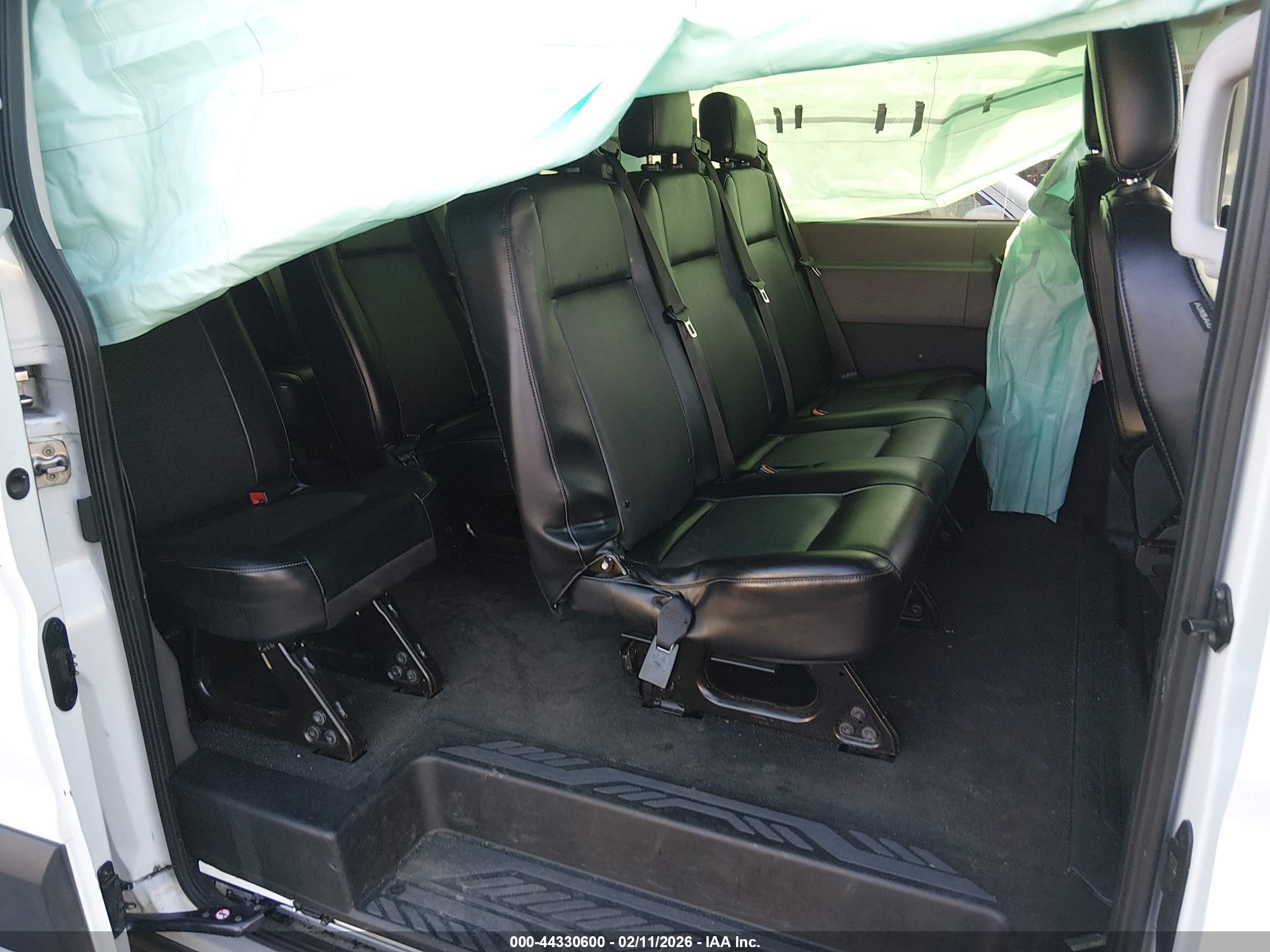 FORD TRANSIT-350 image 8