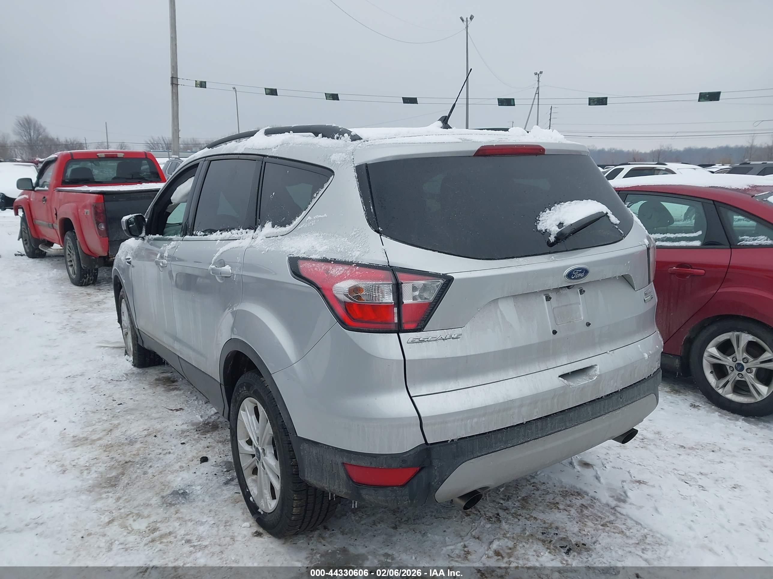 FORD ESCAPE image 3