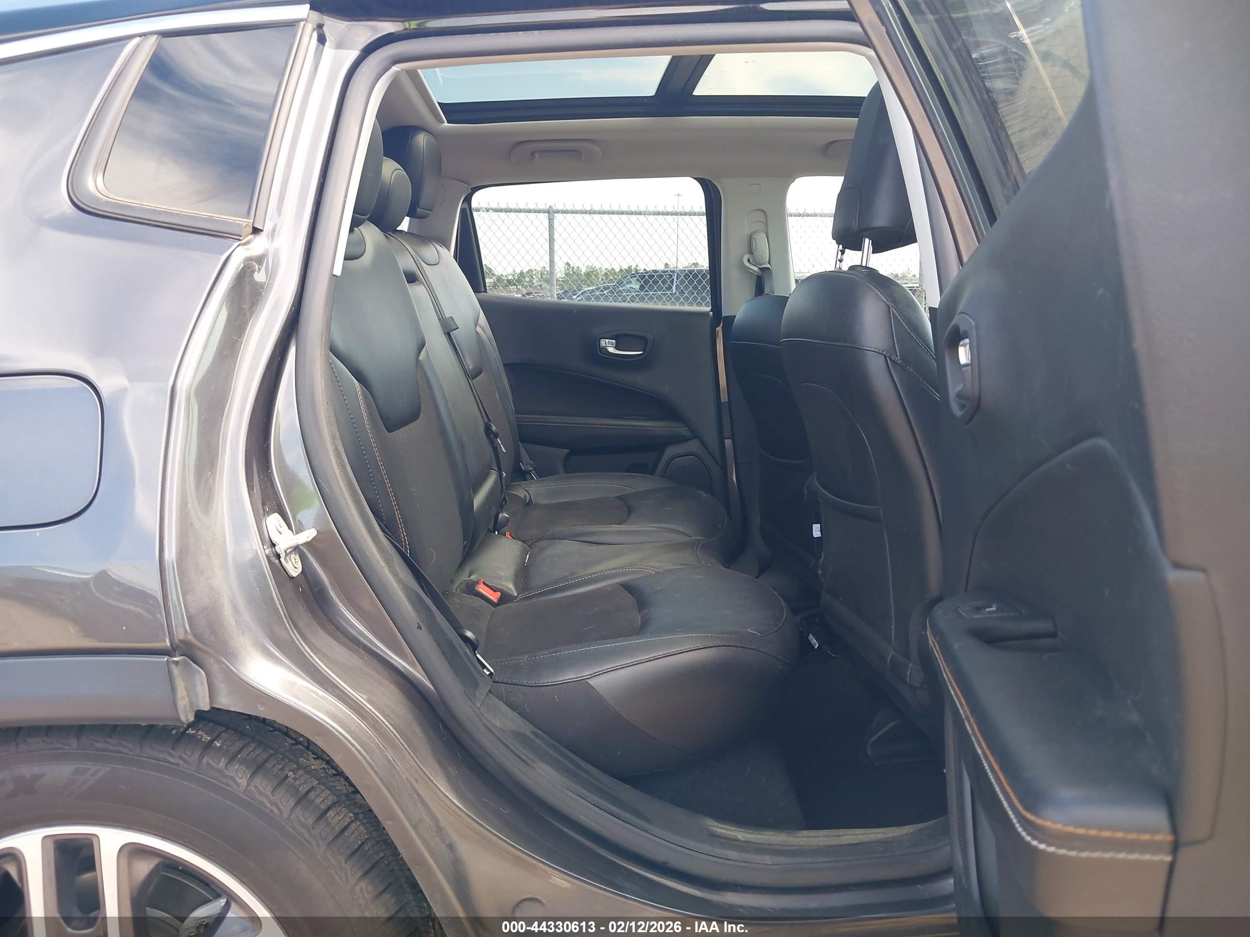 JEEP COMPASS image 8