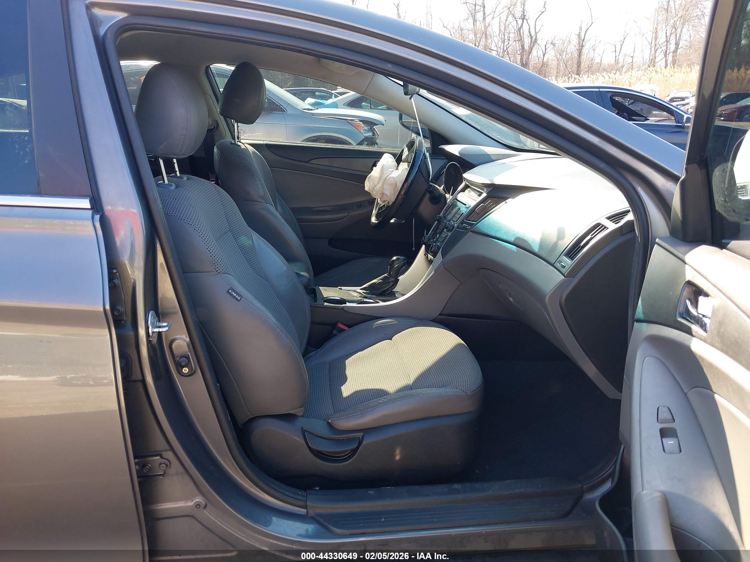 HYUNDAI SONATA image 5