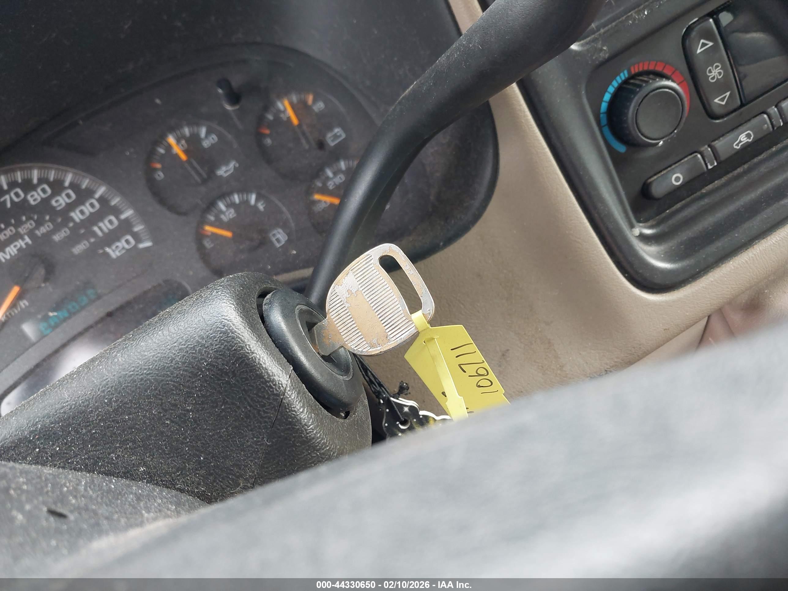CHEVROLET TAHOE image 11