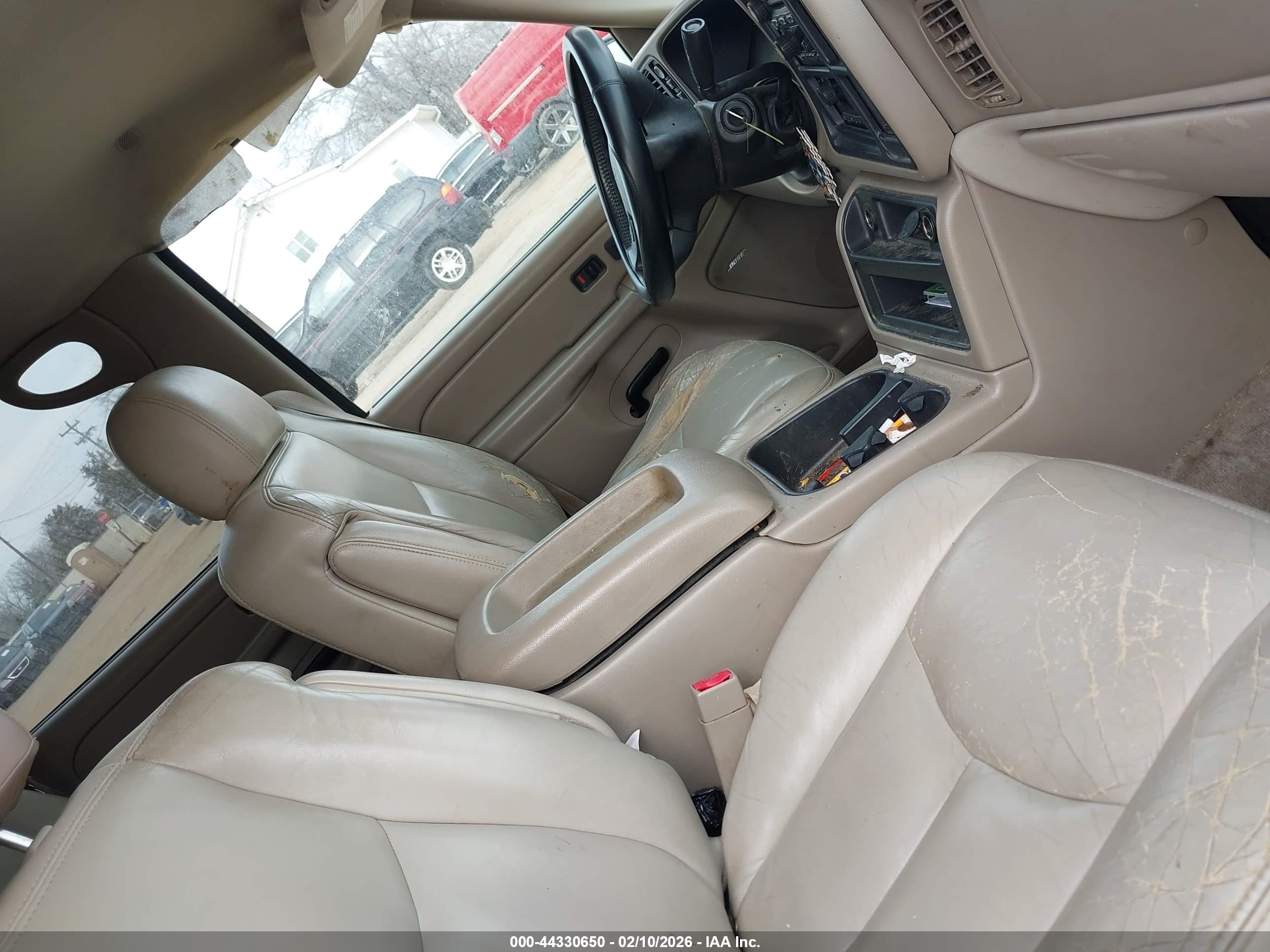 CHEVROLET TAHOE image 5