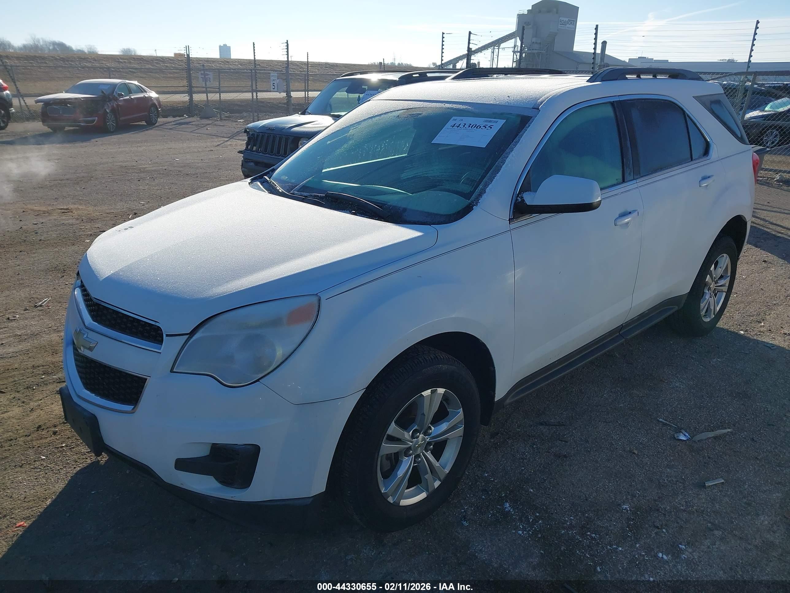 CHEVROLET EQUINOX image 2