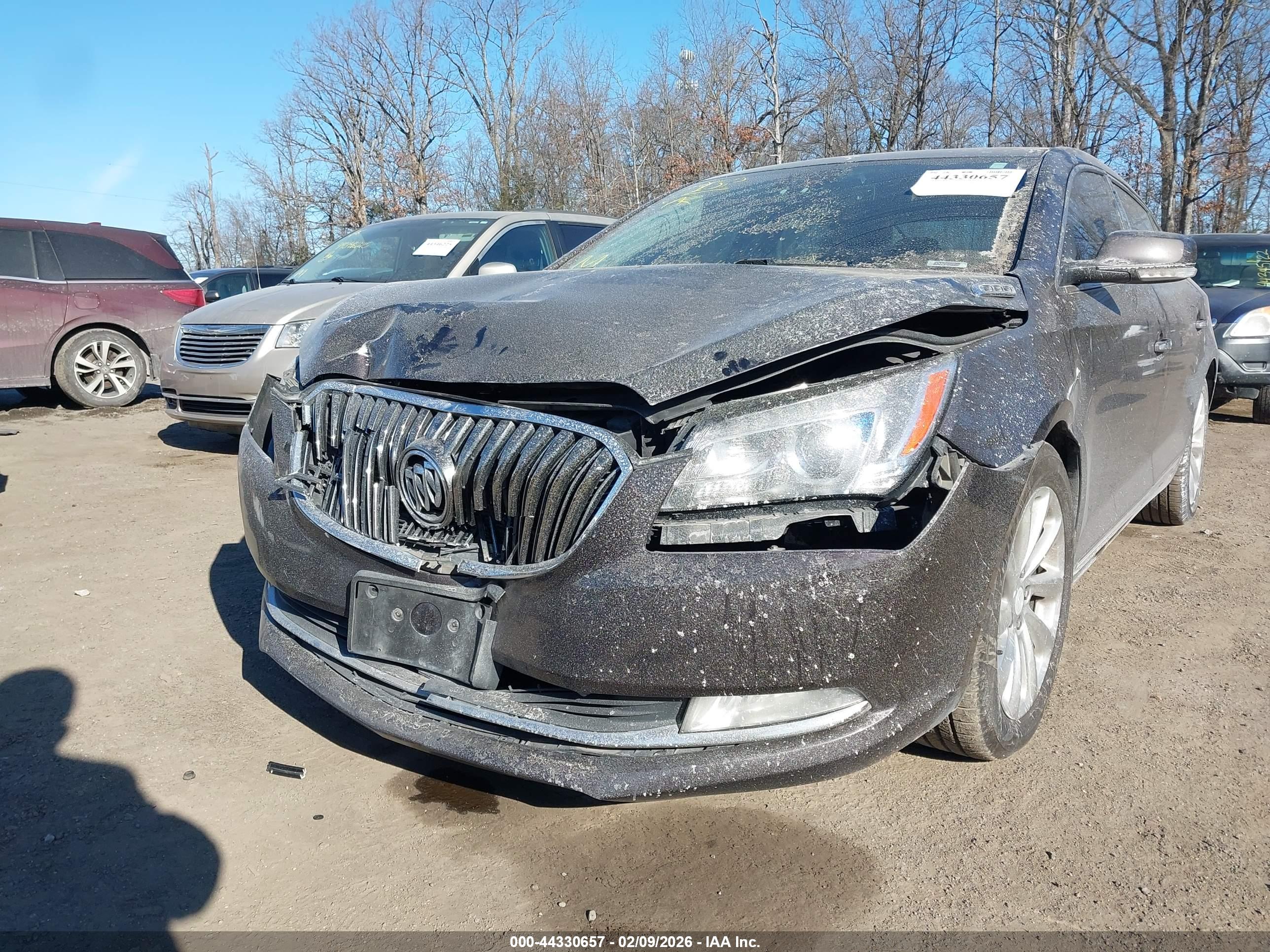 BUICK LACROSSE image 6
