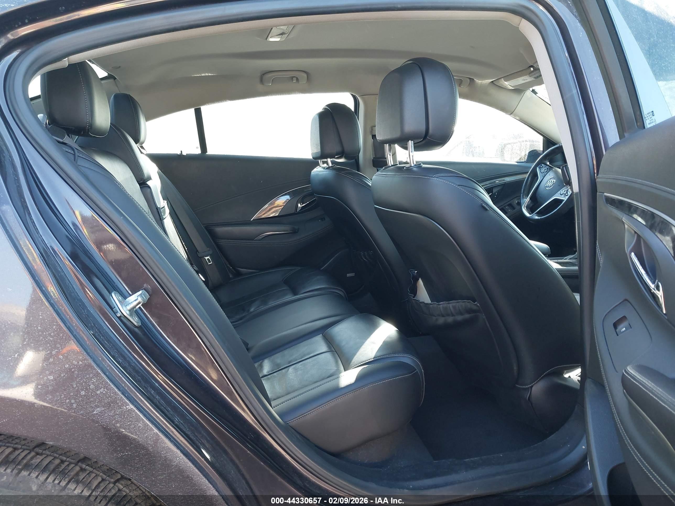 BUICK LACROSSE image 8