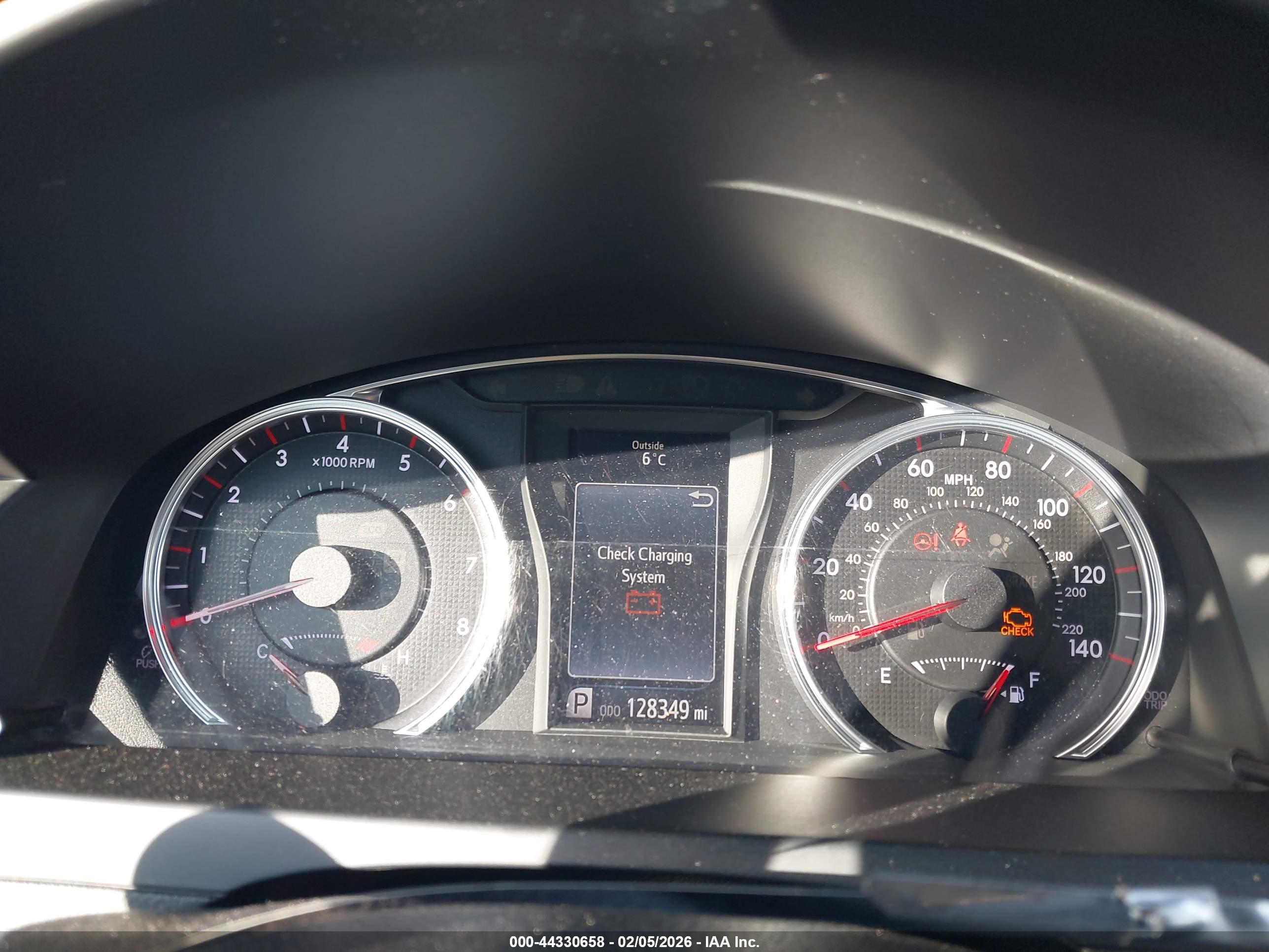 TOYOTA CAMRY image 7