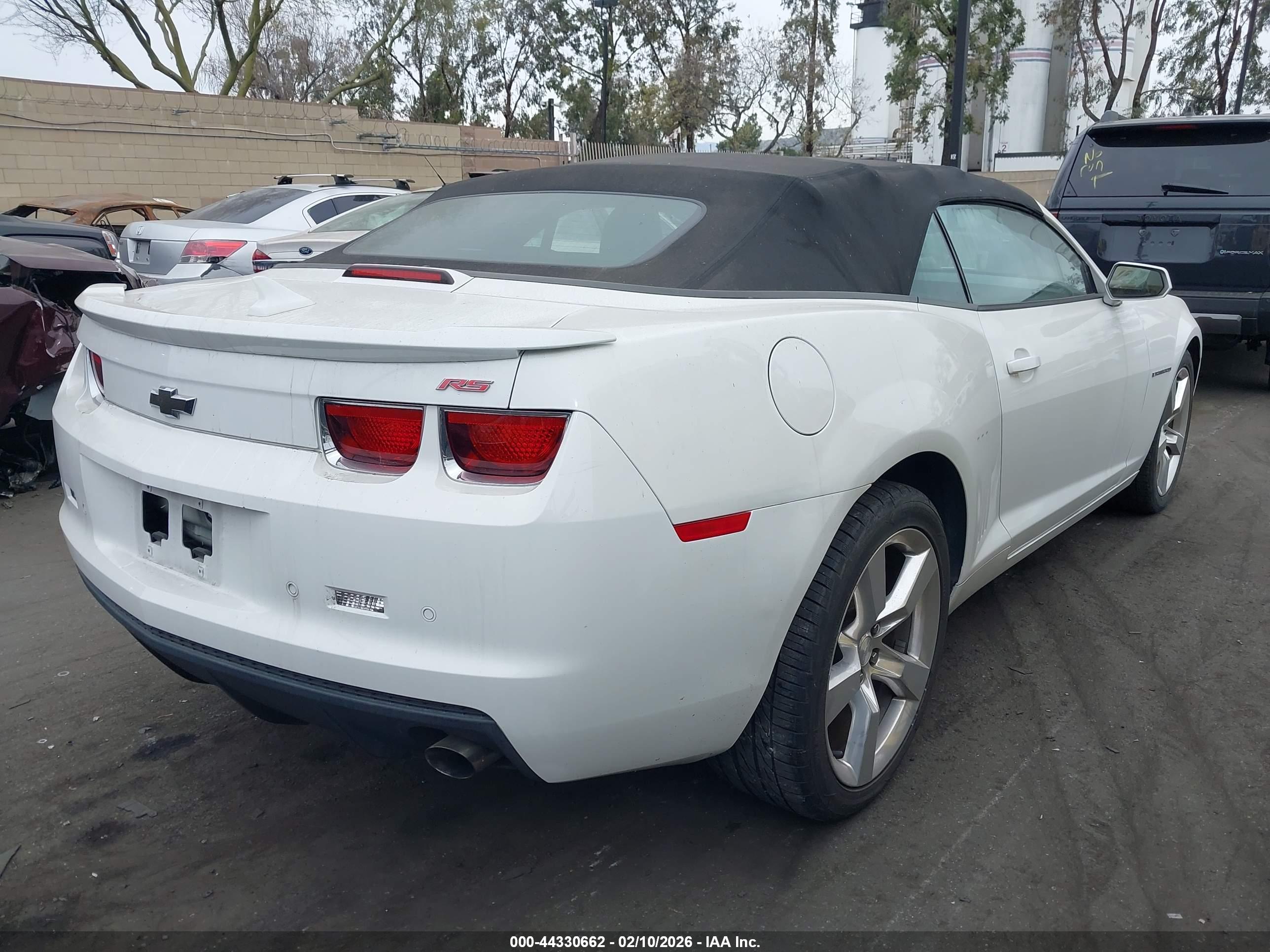 CHEVROLET CAMARO image 4