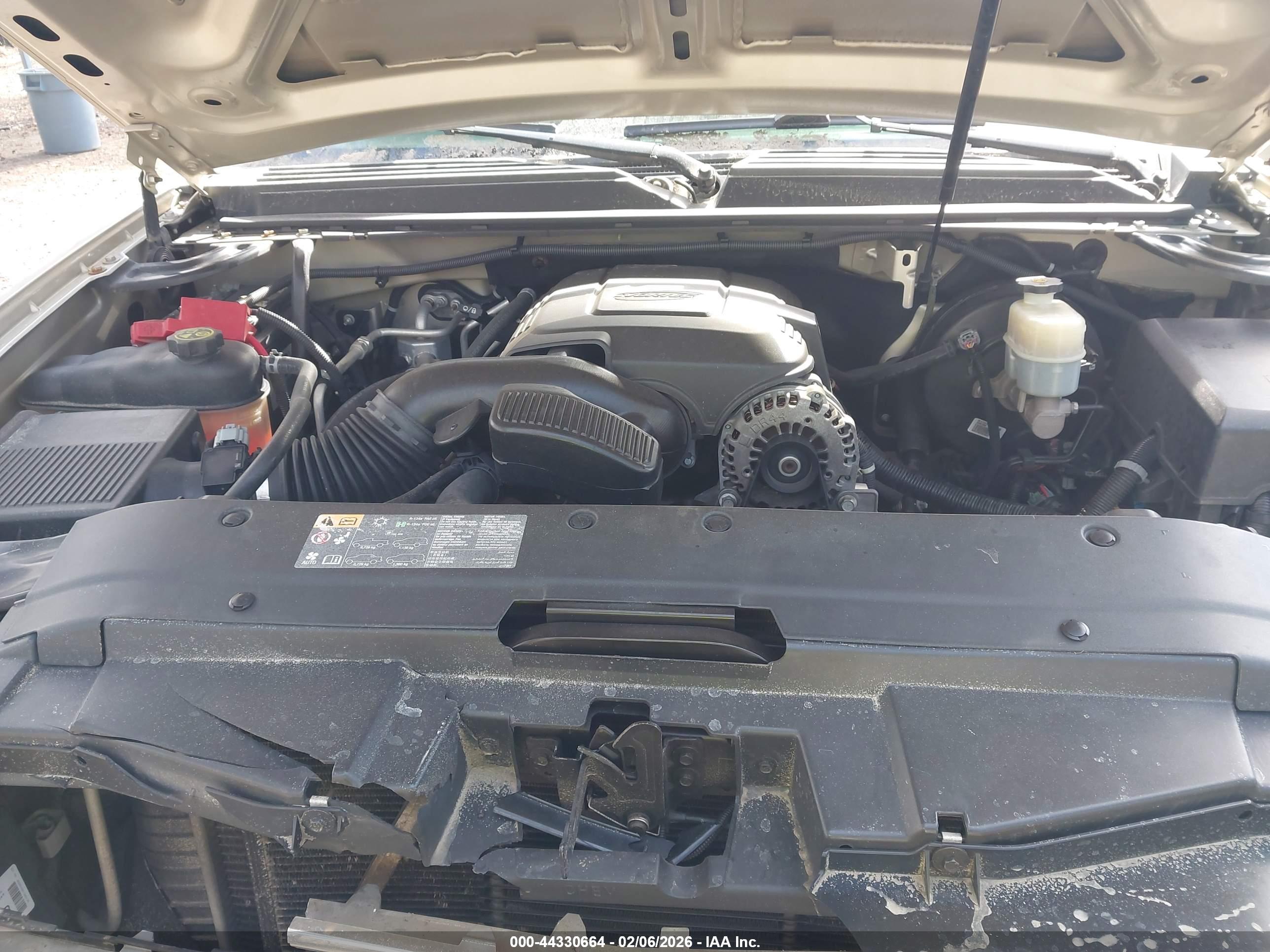 CHEVROLET TAHOE image 10