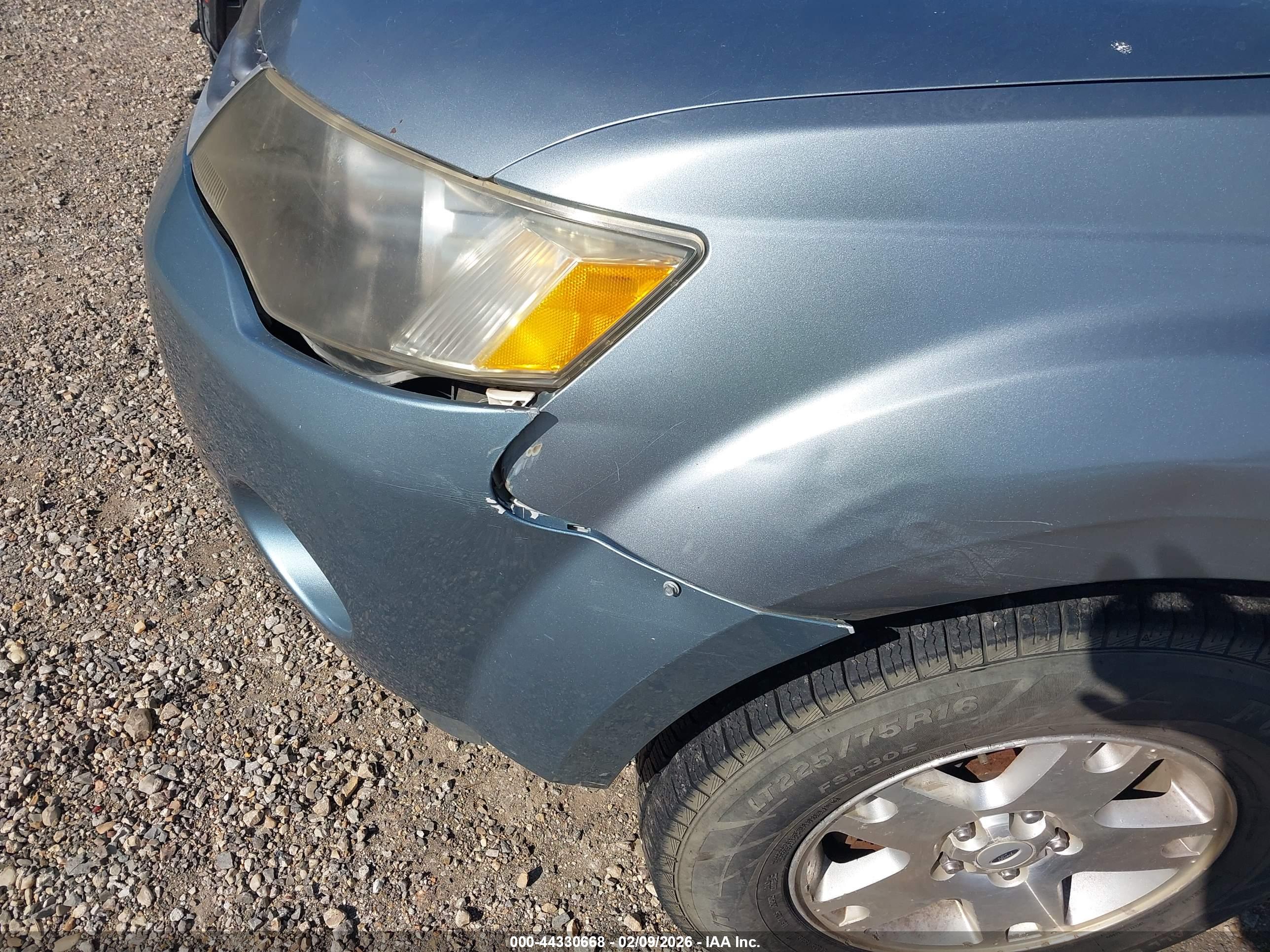 MITSUBISHI OUTLANDER image 6