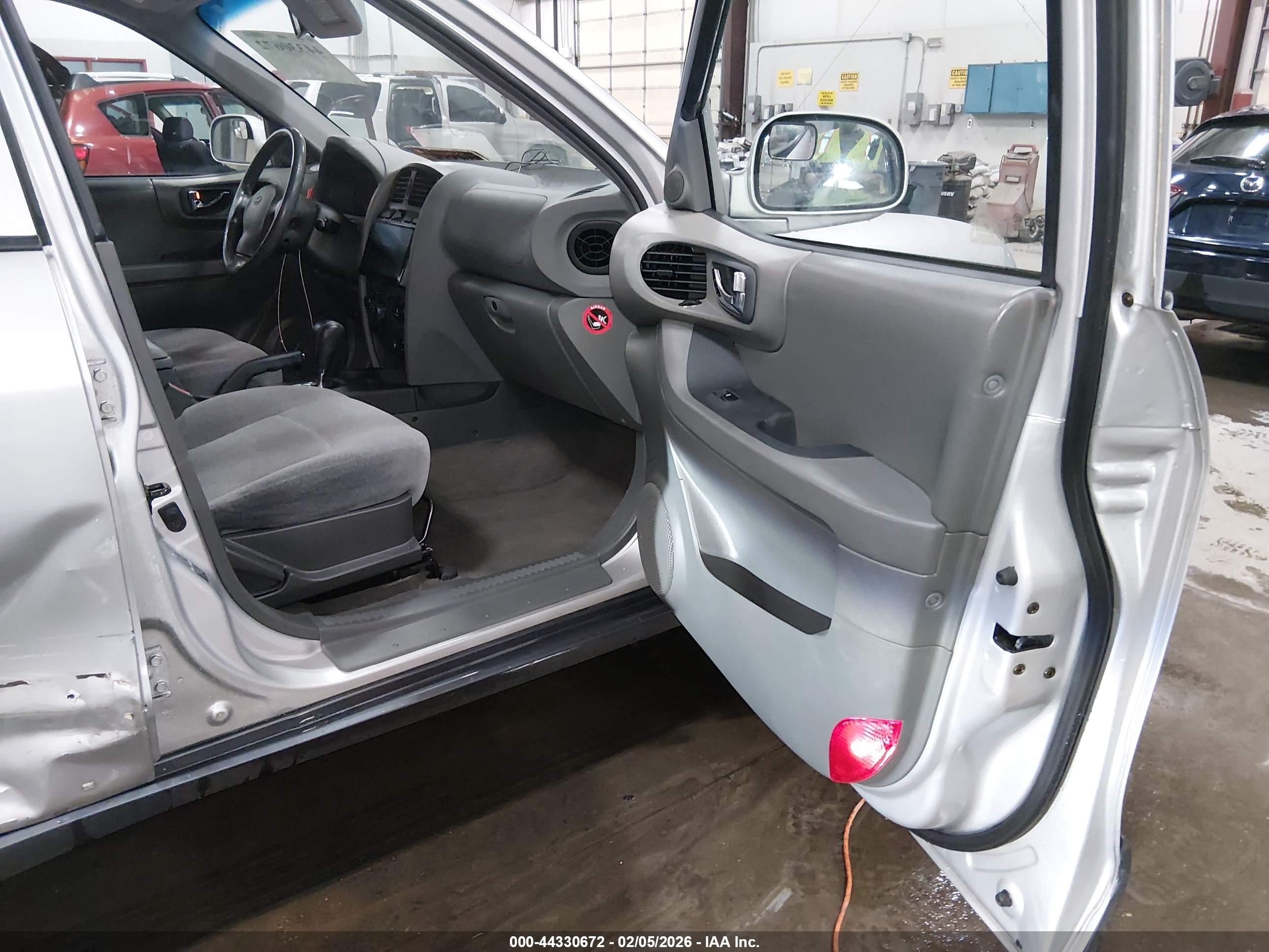 HYUNDAI SANTA image 5