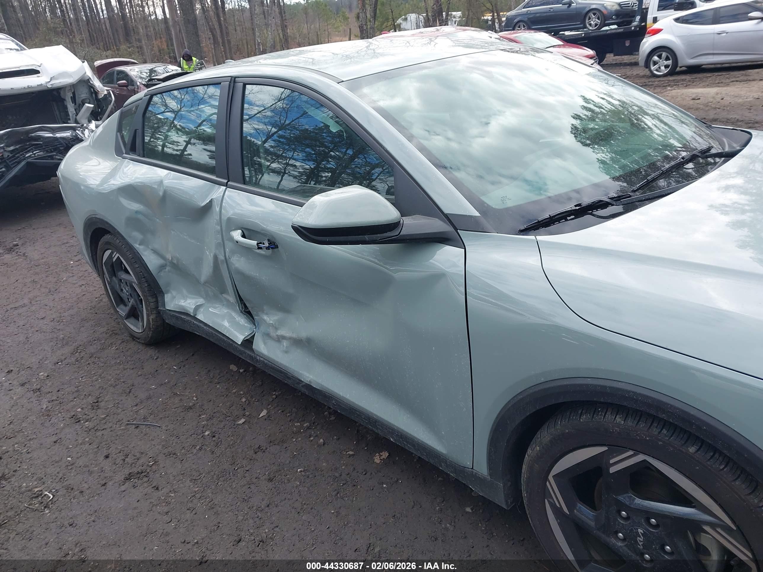 KIA K4 image 6