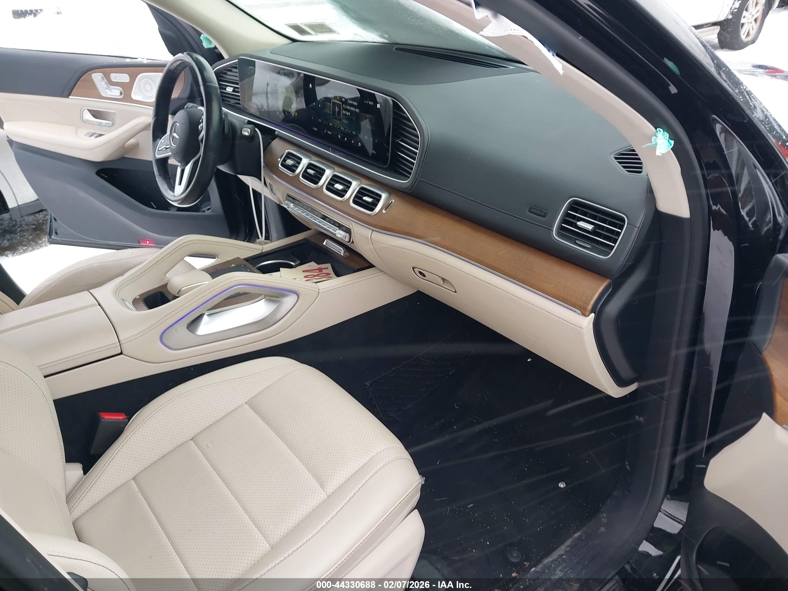 MERCEDES-BENZ GLE image 5
