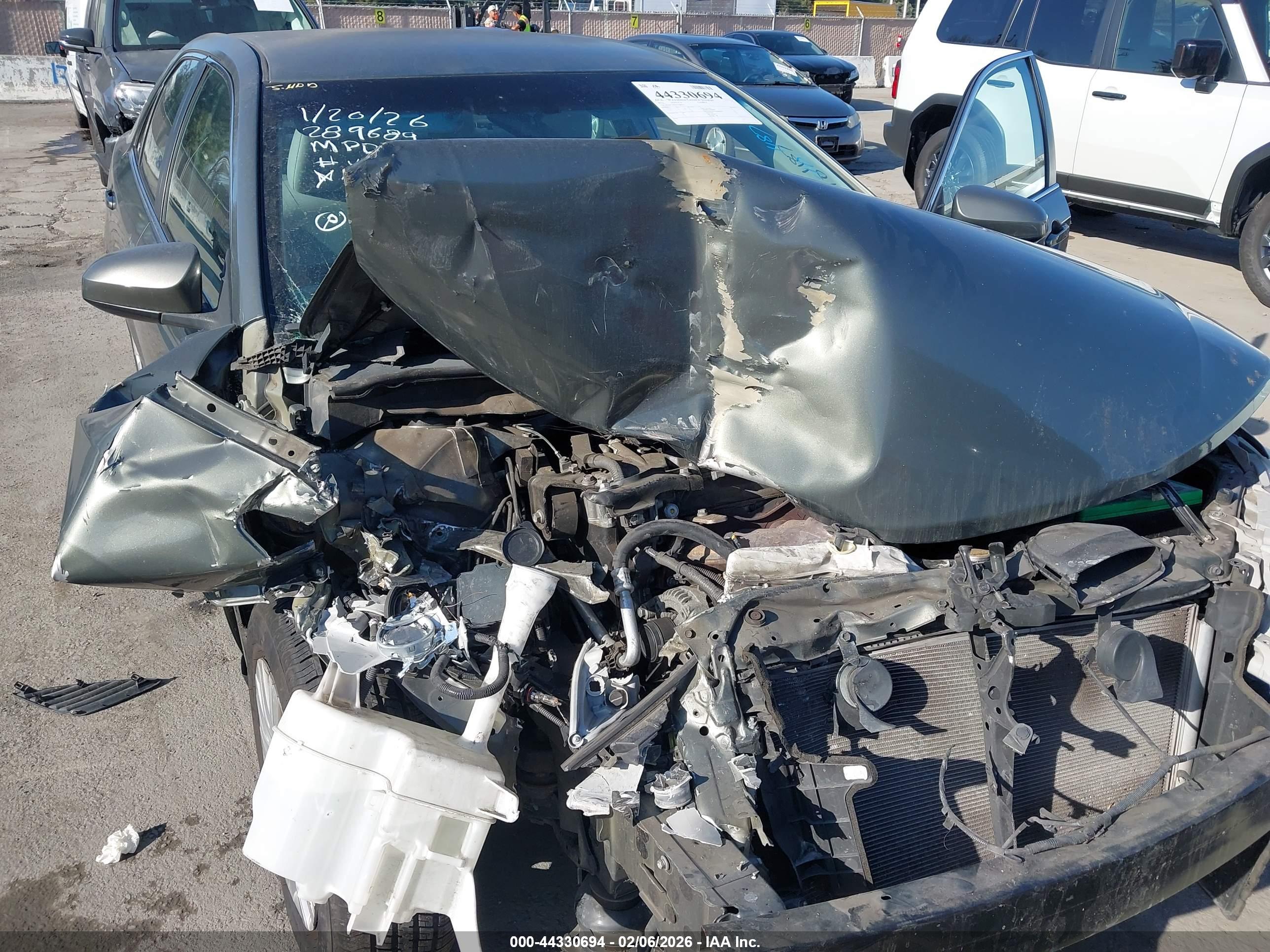 TOYOTA CAMRY image 6