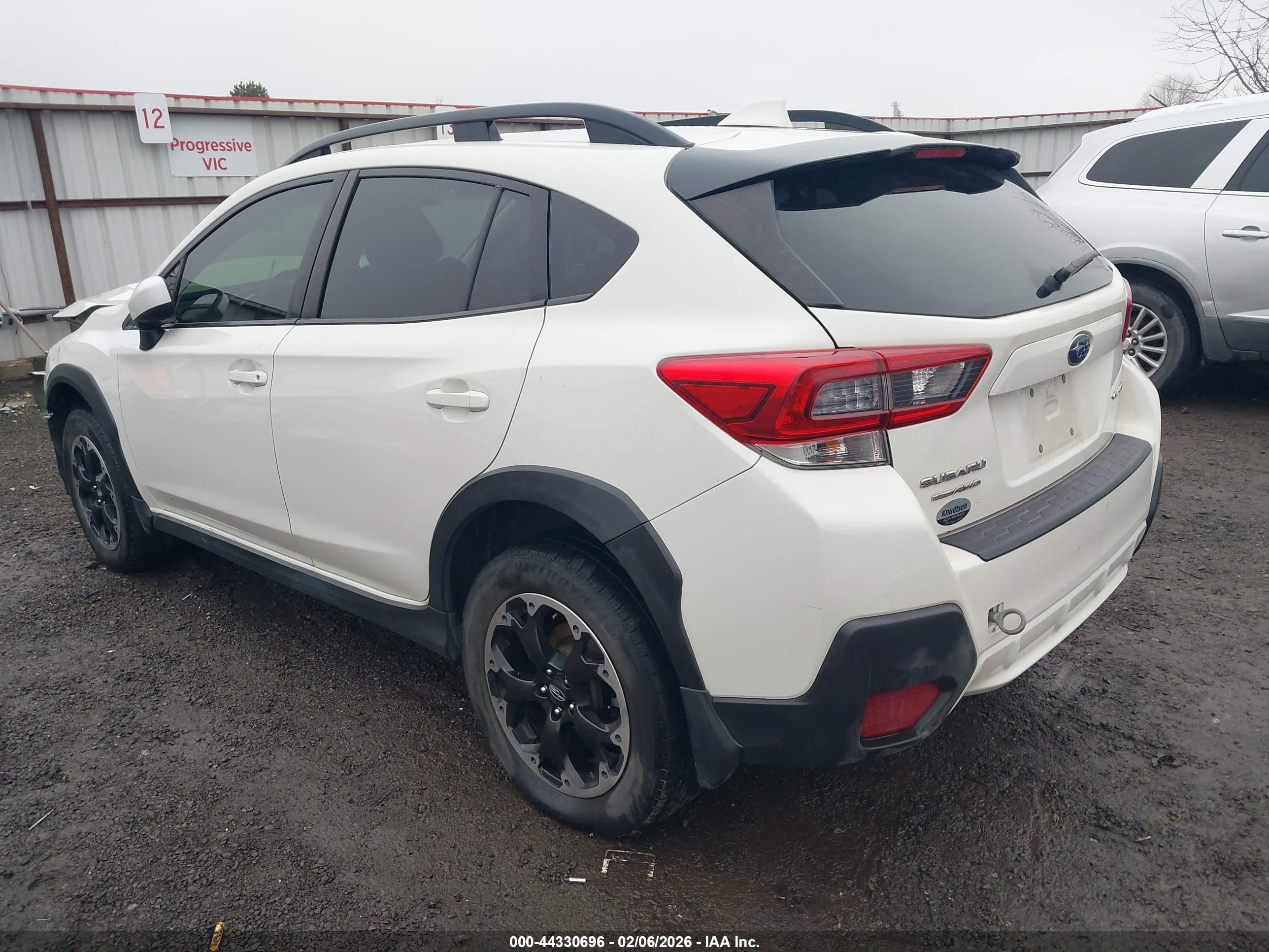 SUBARU CROSSTREK image 3