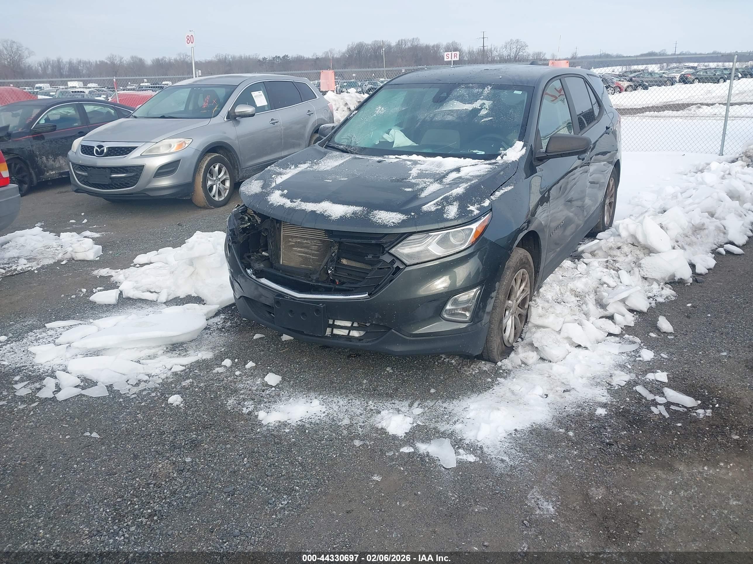 CHEVROLET EQUINOX image 2