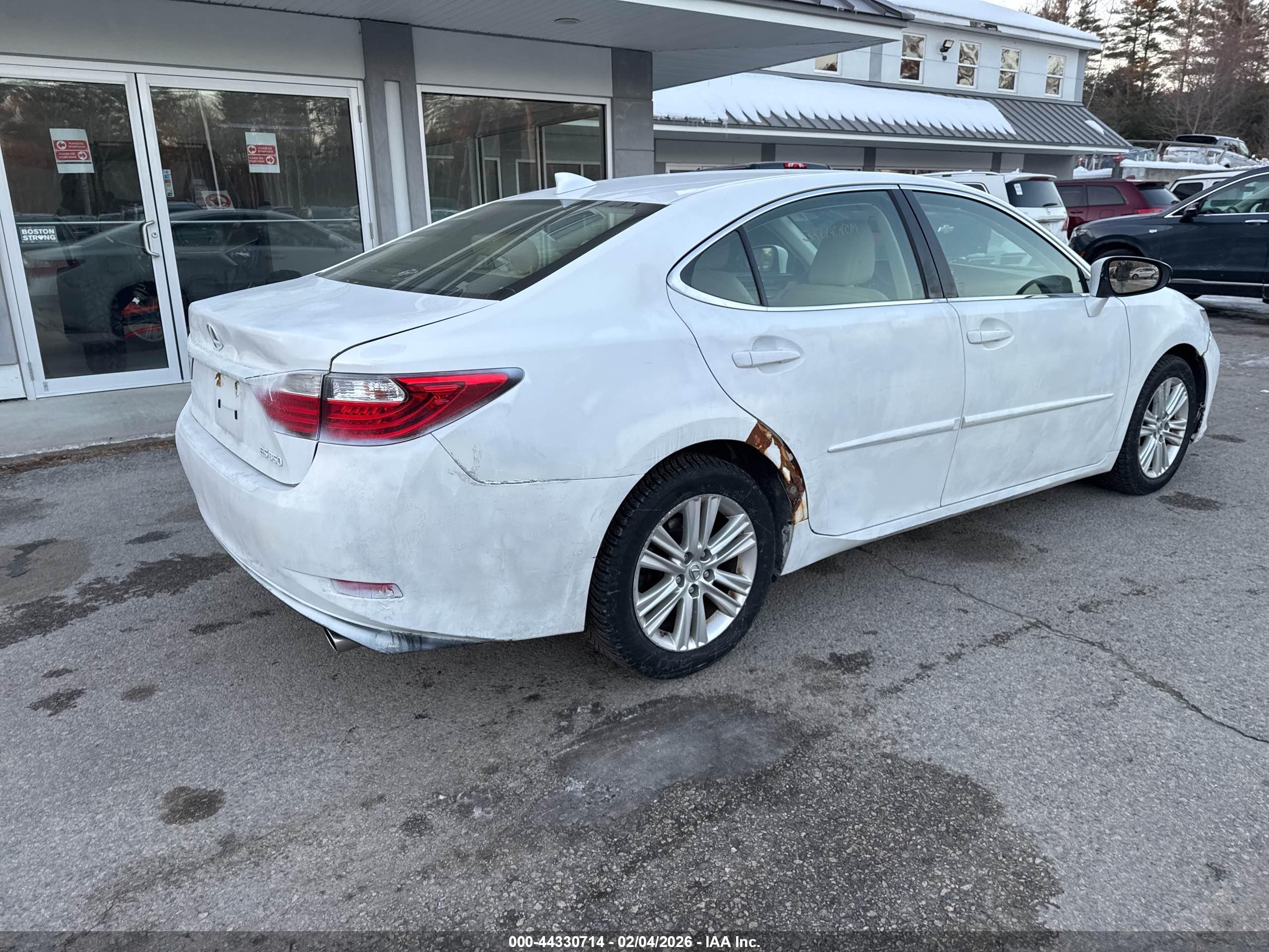LEXUS ES image 4