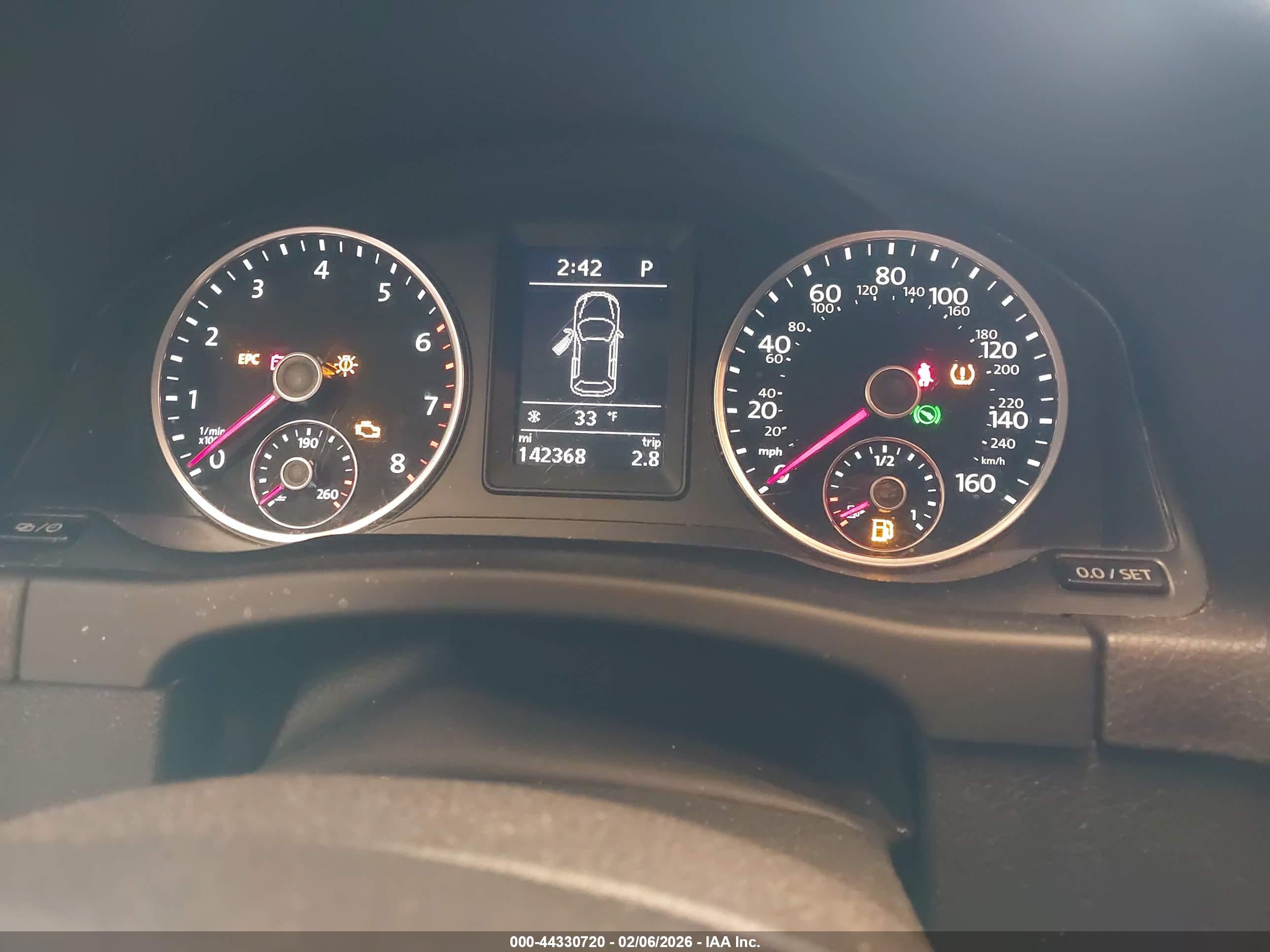 VOLKSWAGEN TIGUAN image 7