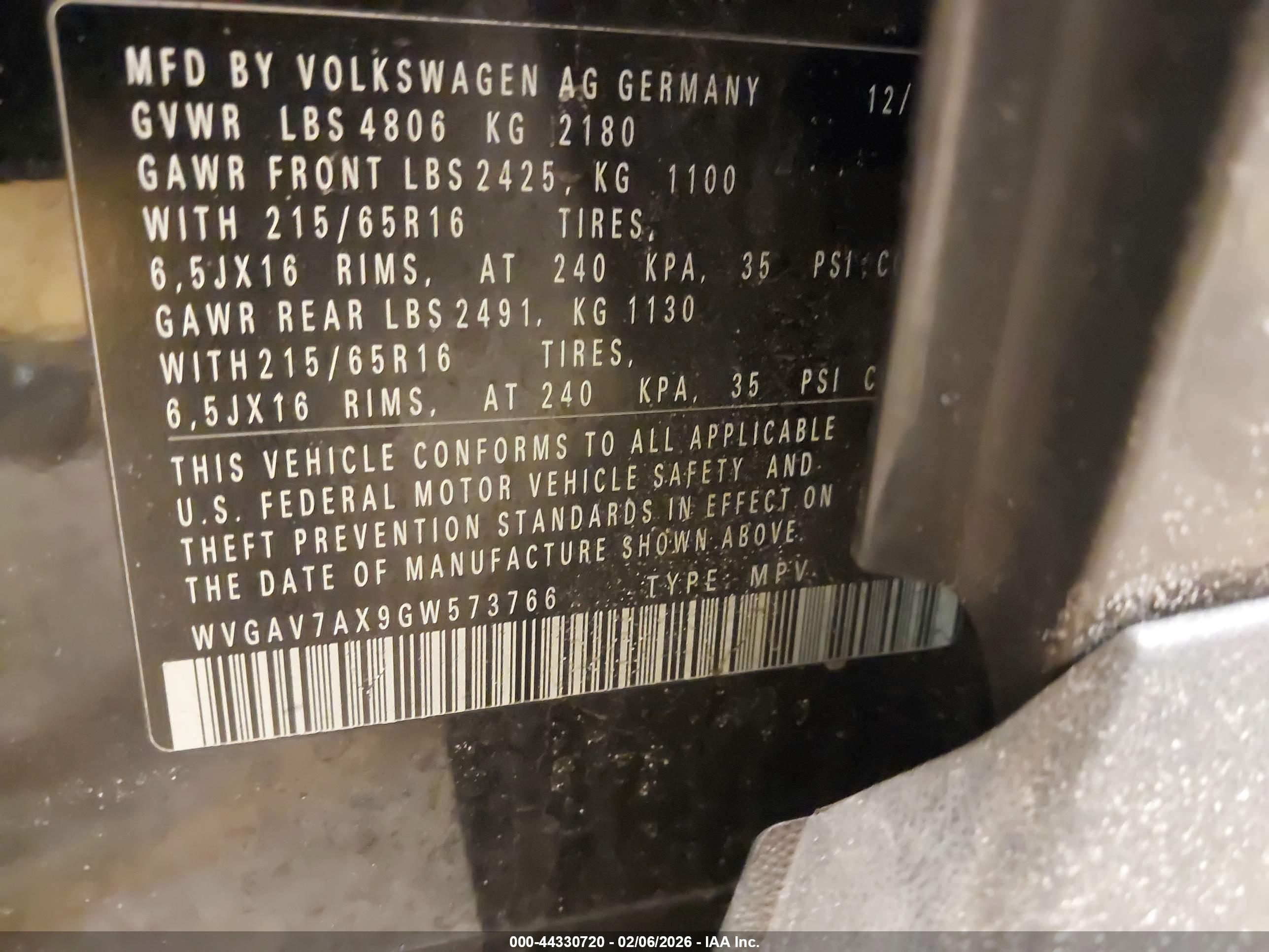 VOLKSWAGEN TIGUAN image 9