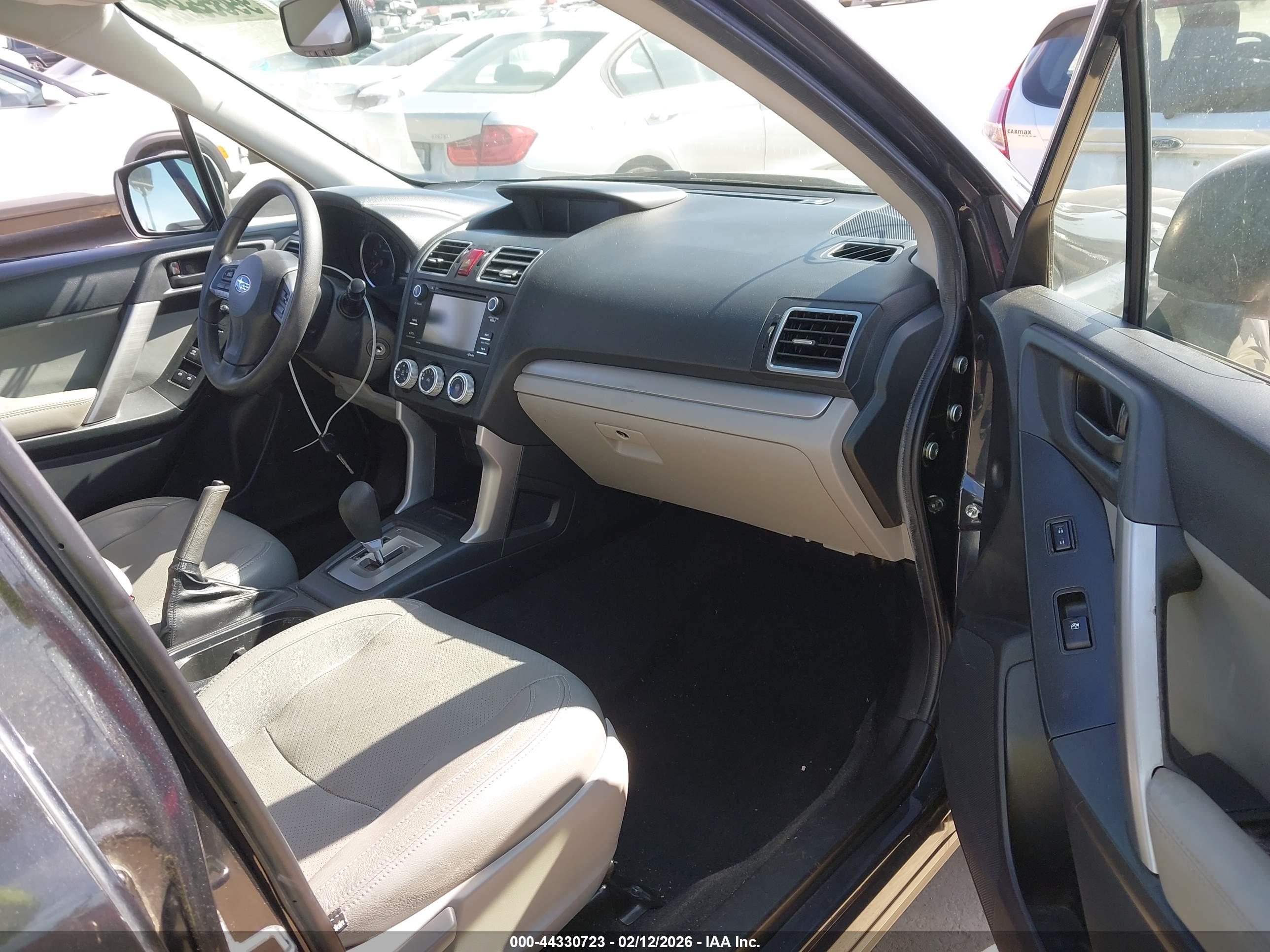 SUBARU FORESTER image 5