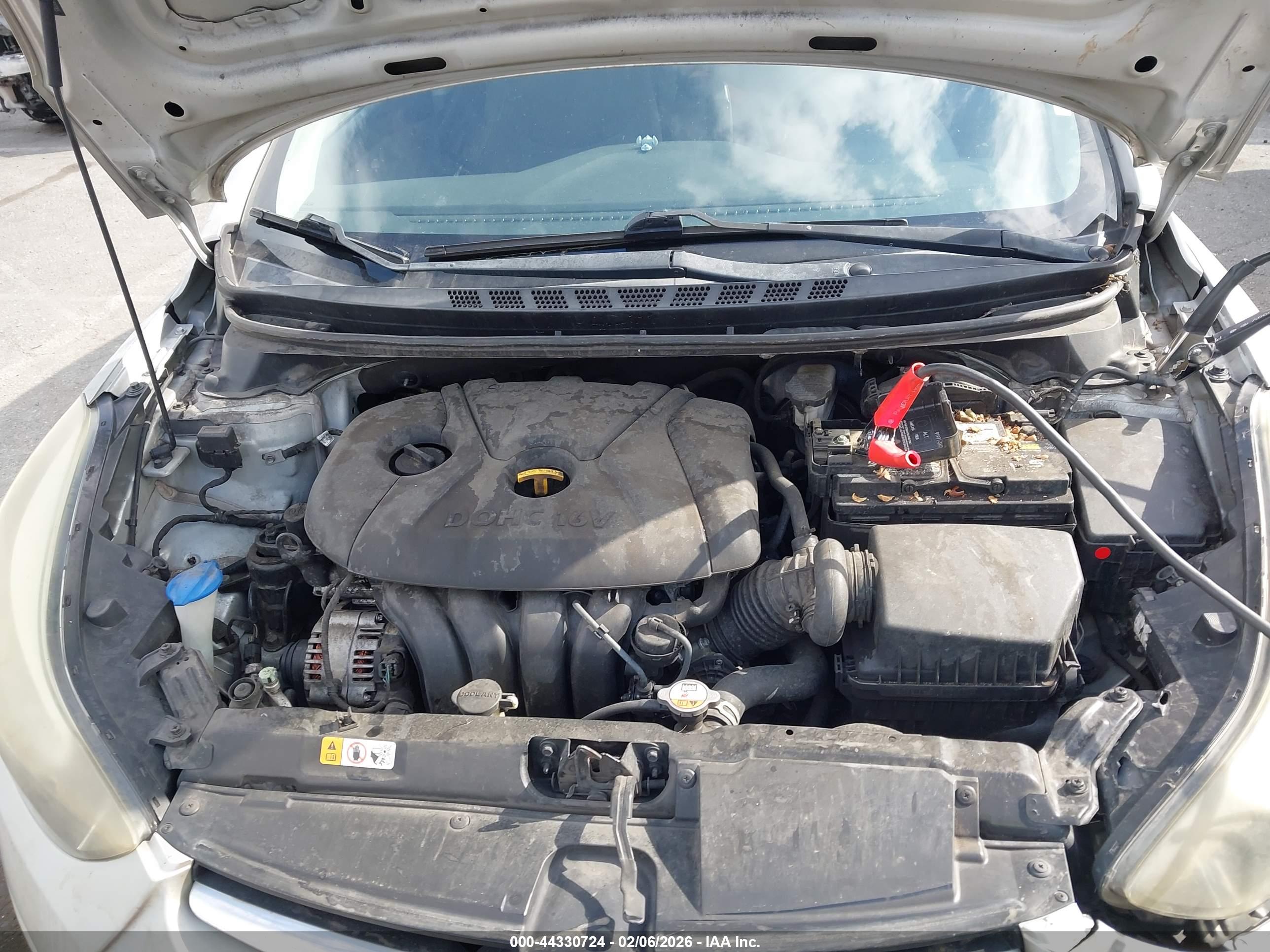 HYUNDAI ELANTRA image 10