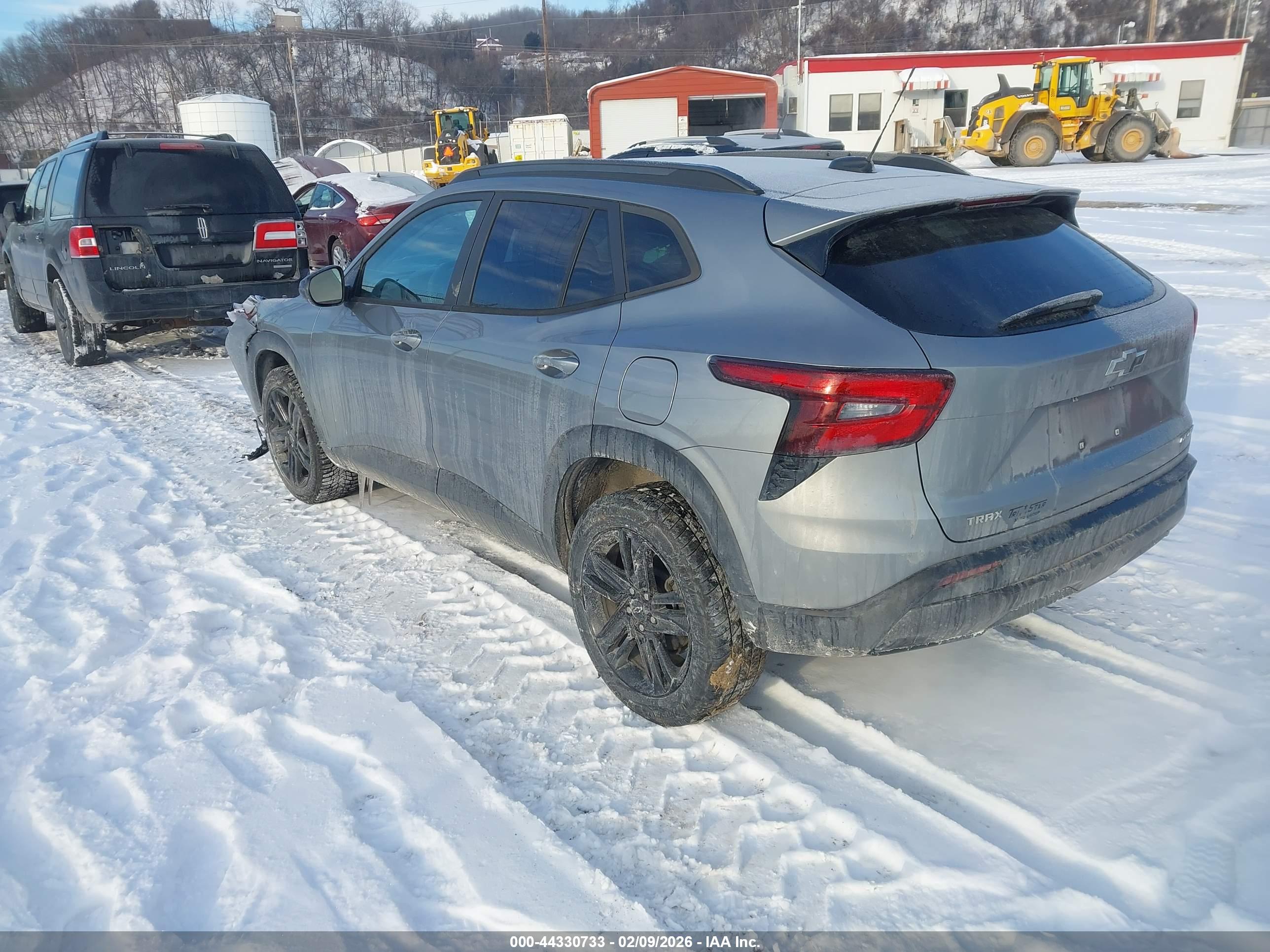 CHEVROLET TRAX image 3